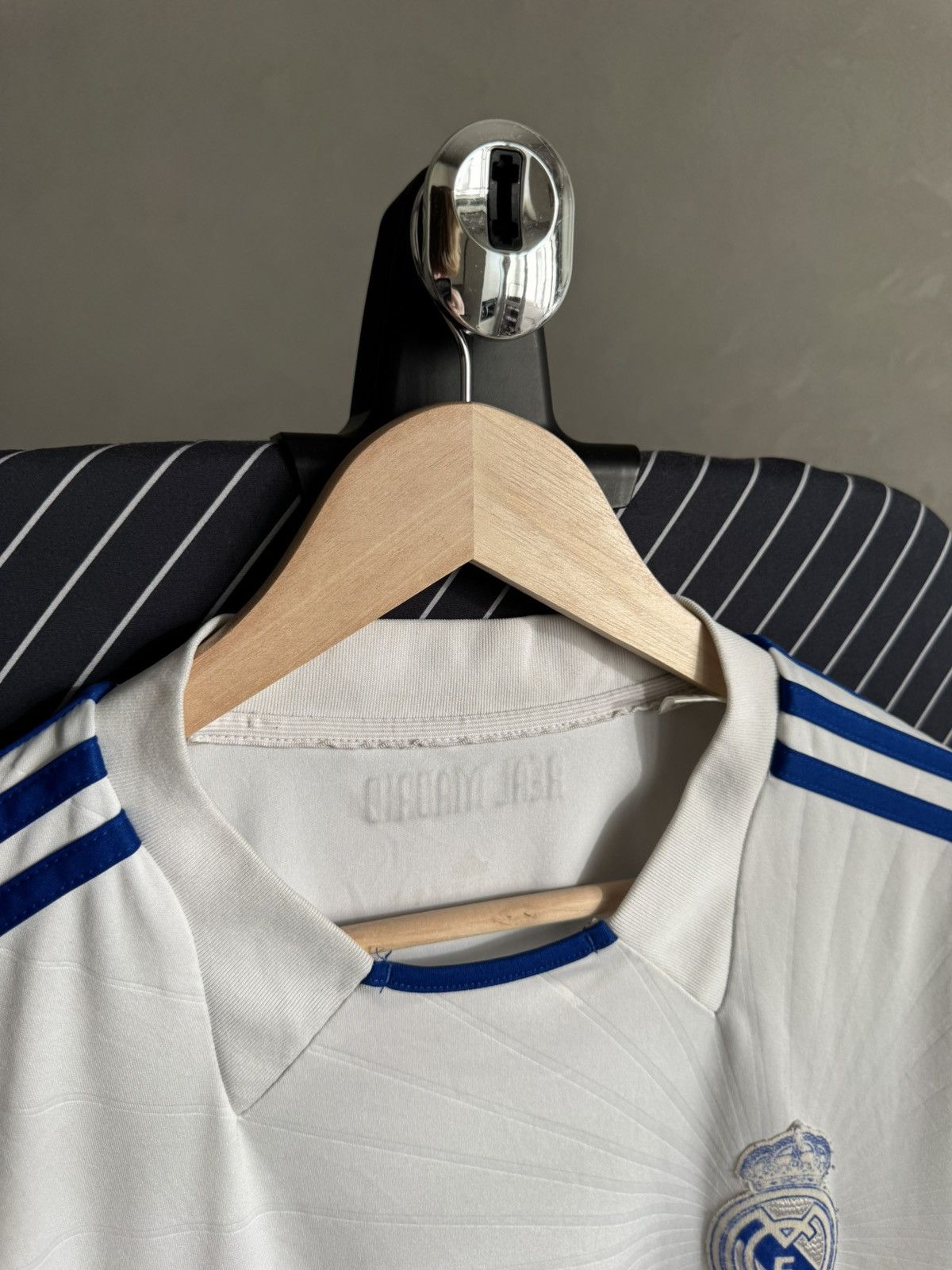 Adidas Adidas Real Madrid Spain La Liga 2010 2011 Home Jersey Size US L / EU 52-54 / 3 - 7 Thumbnail