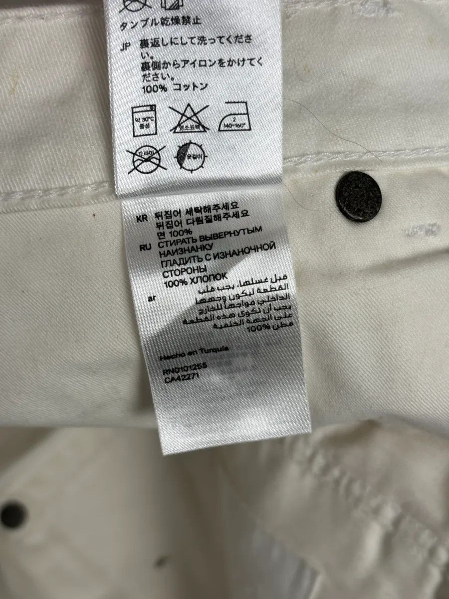 Maison Margiela 2012 Maison Margiela H&P White Cracked Painted Slim Jeans Size US 32 / EU 48 - 12 Thumbnail