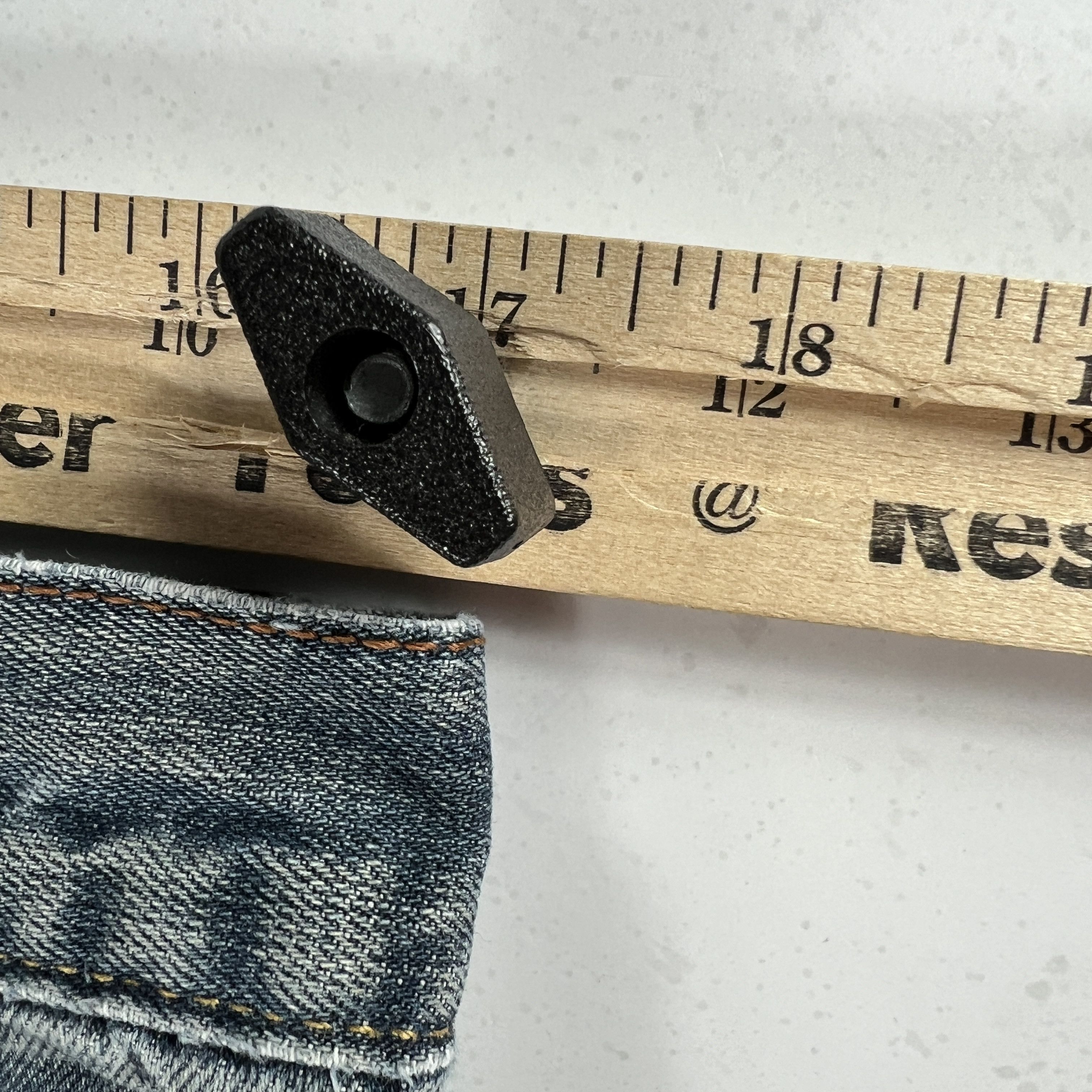 Levi's Y2K Levi's Jean 569 Loose Straight Blue Faded Thrashed Denim Size US 34 / EU 50 - 25 Thumbnail