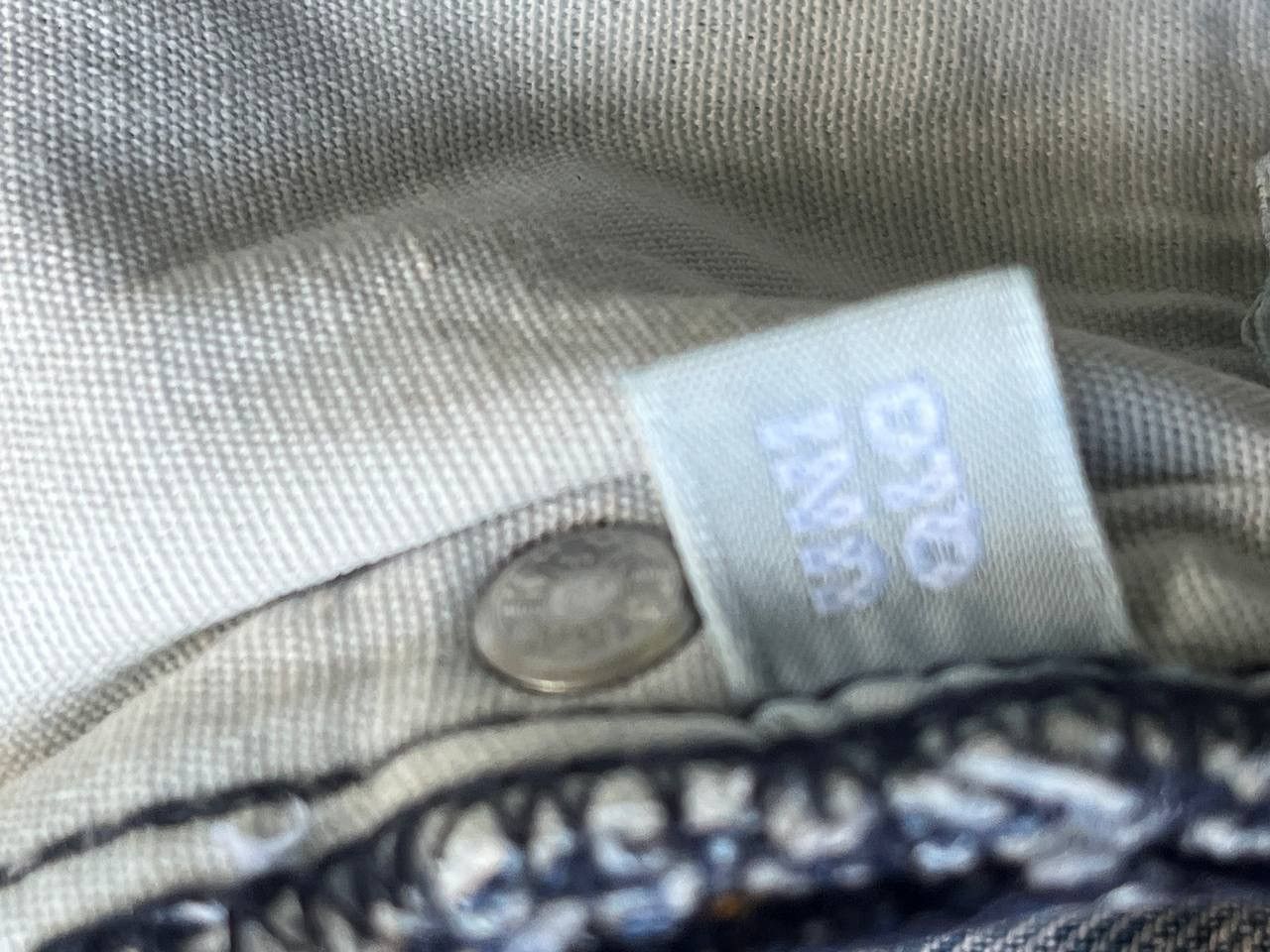 Uniqlo UNIQLO BAGGY DISTRESSED AND FADED VINTAGE LOOK.STYLE Size US 37 - 10 Thumbnail