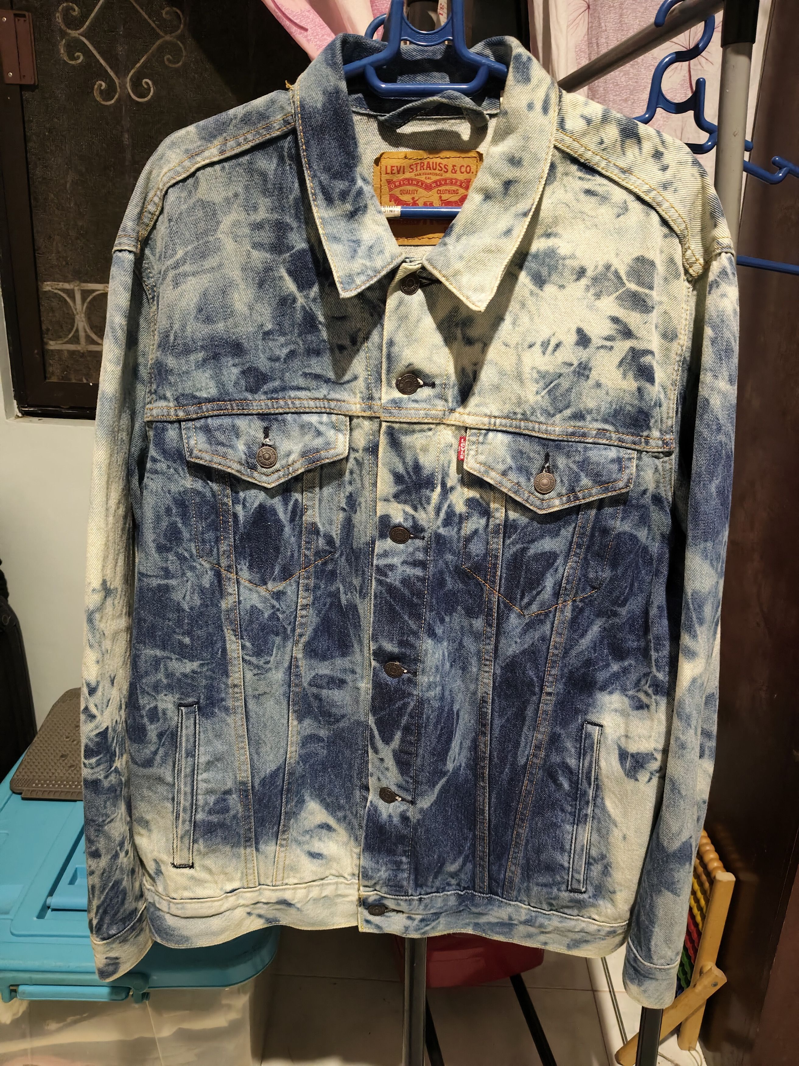 Levi's Levi's Bleach washed design Denim Jacket Size US M / EU 48-50 / 2 - 1 Thumbnail