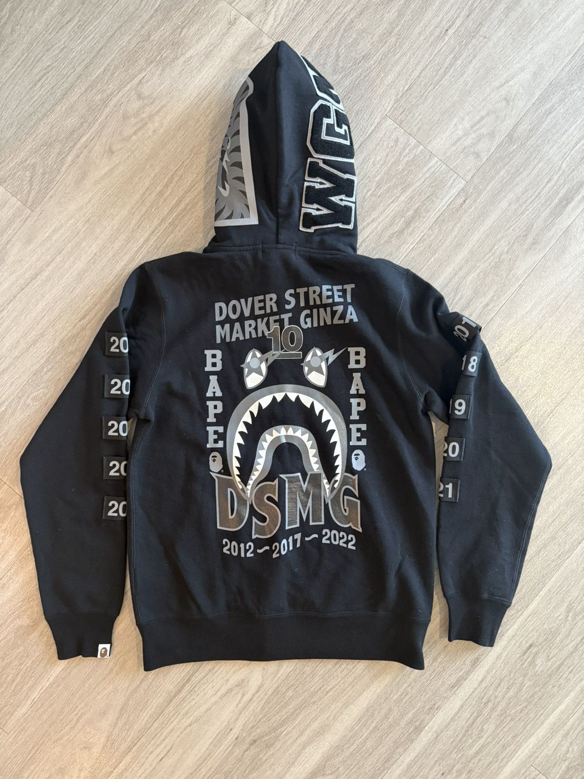Bape Bape x DSMG 10th Anniversary Shark Full Zip Size US L / EU 52-54 / 3 - 1 Thumbnail