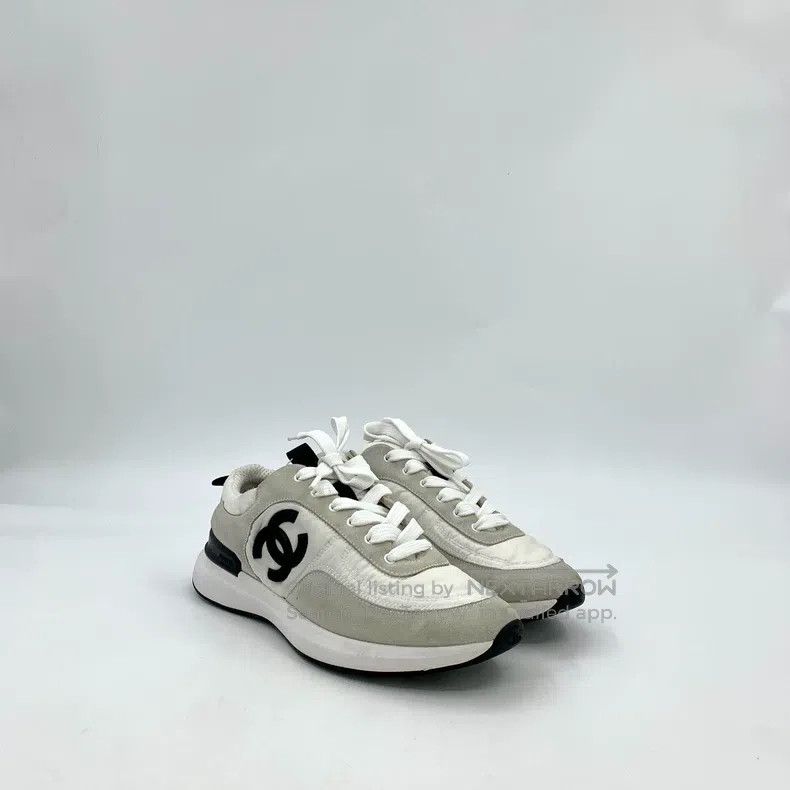 Chanel Chanel Gray and white colour-blocked logo logo laced casua Size US 8.5 / IT 38.5 - 2 Thumbnail