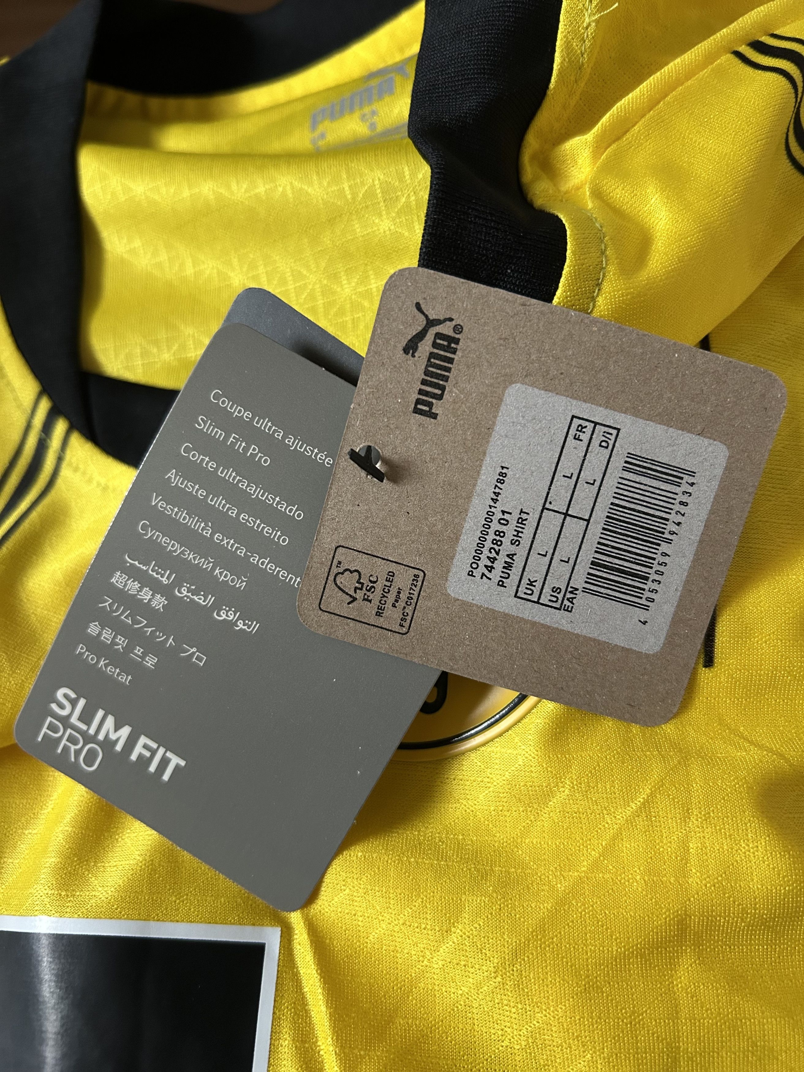 Puma NEW with tags BORUSSIA DORTMUND 2024- 2025 - Puma - L Size US L / EU 52-54 / 3 - 6 Thumbnail