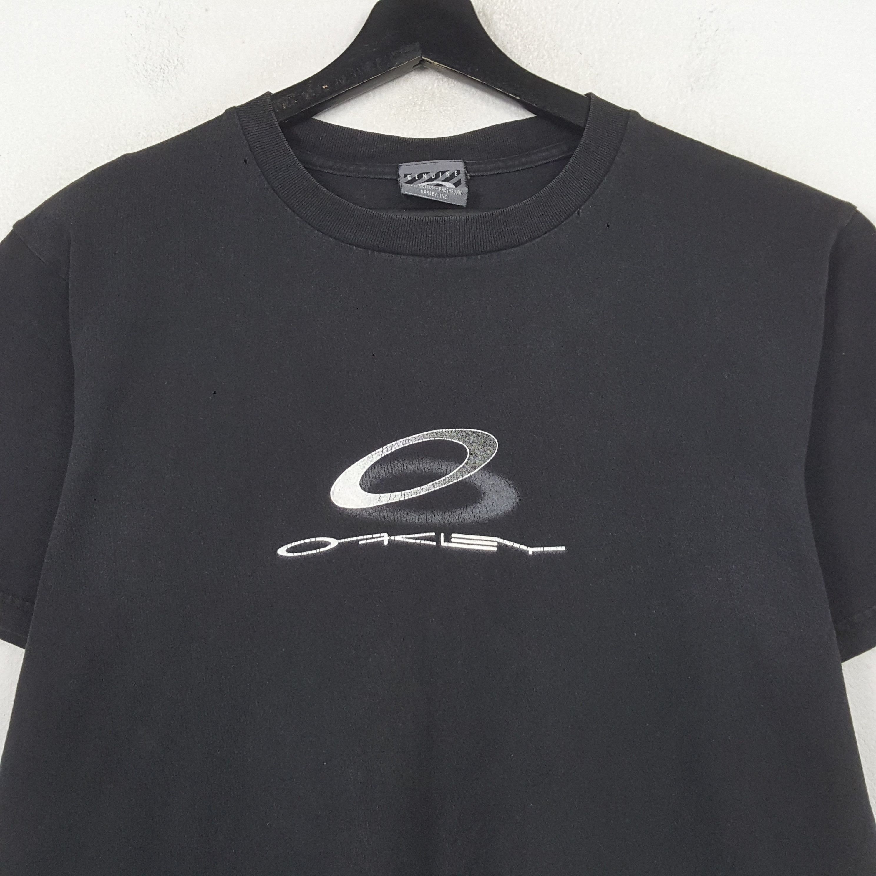 Oakley Oakley Center Spellout Logo Design Tshirt RR19 Size US L / EU 52-54 / 3 - 2 Thumbnail