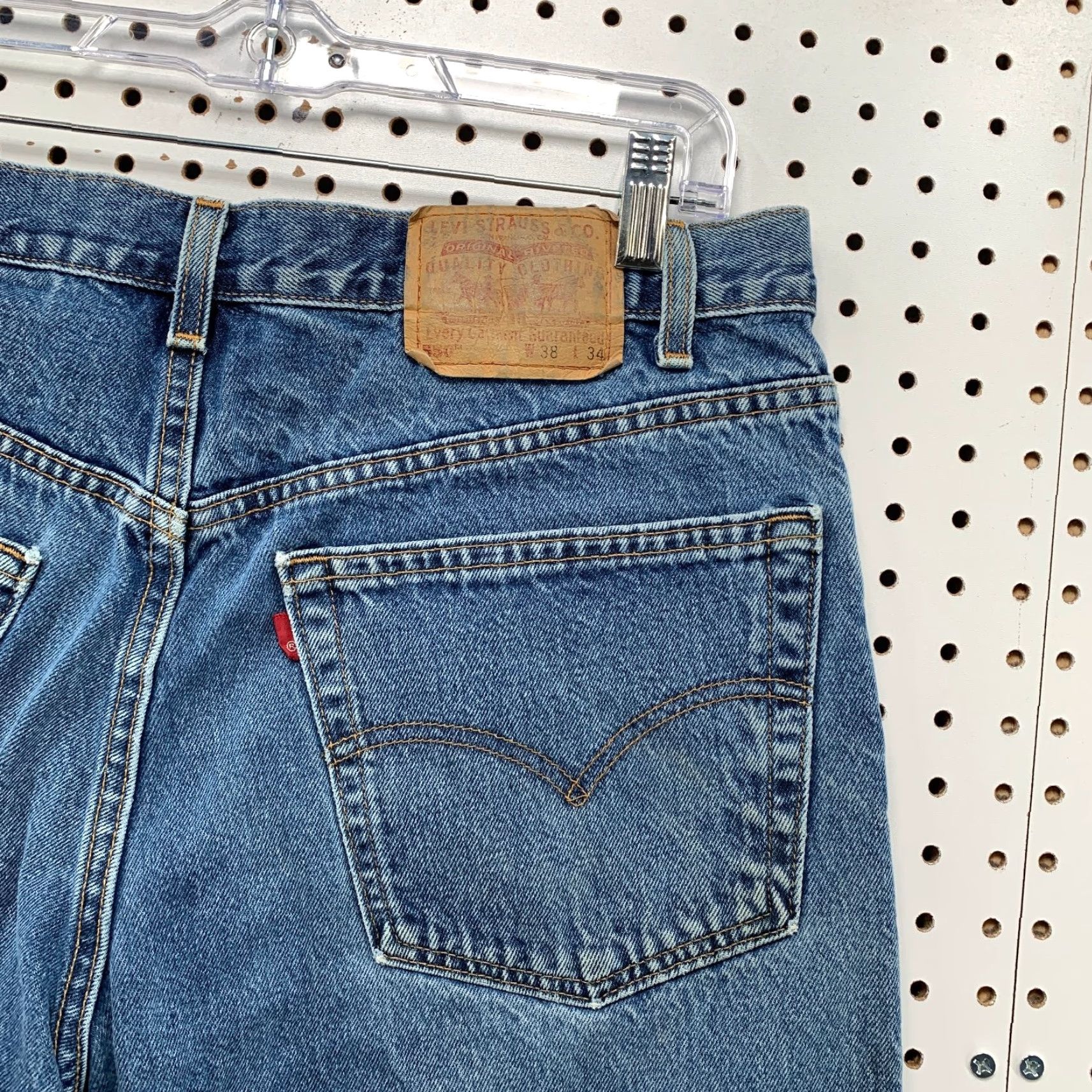Levi's VINTAGE Levi's 550 Jeans Mens 35x33 Blue Straight Relaxed Made USA - Levi's, Jeans, 90s, 550, 5-Pocket, Regular Size US 35 - 6 Thumbnail