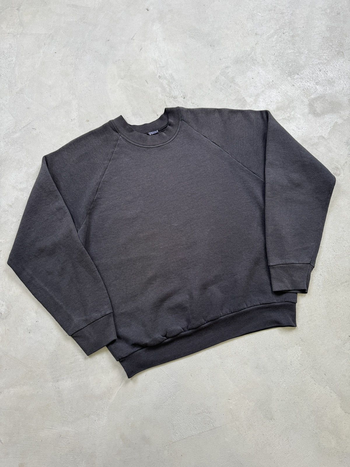 Russell Athletic × Vintage Sunfaded Vintage Black Sweater Size US XS / EU 42 / 0 - 7 Thumbnail