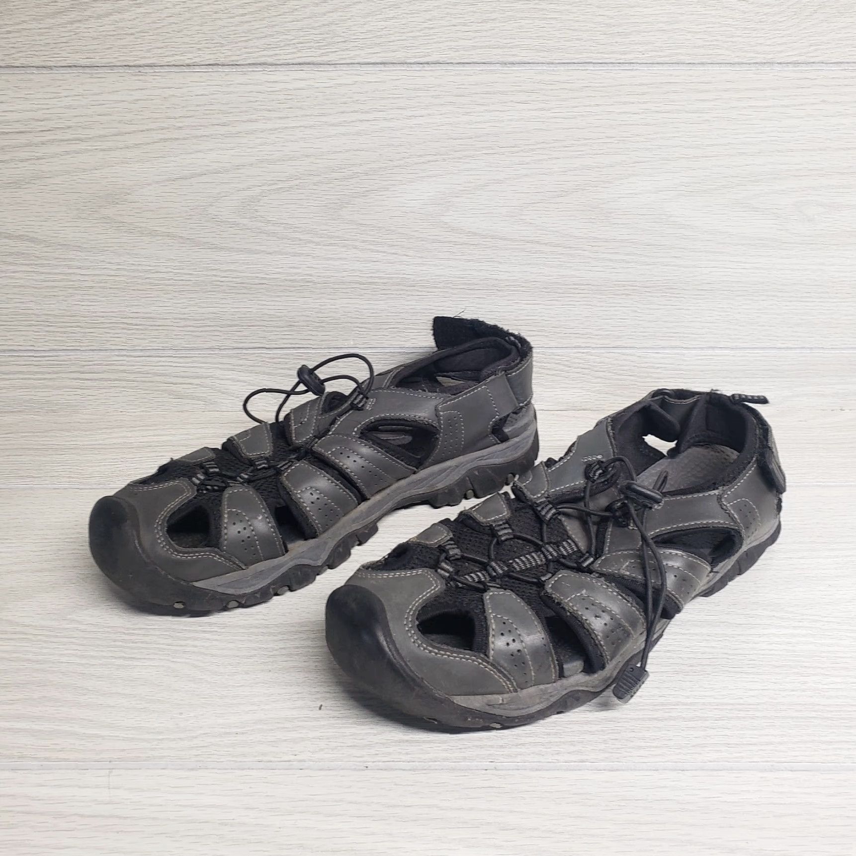 Eddie Bauer VINTAGE Eddie Bauer Sandals River Sandals Men M 11 Black Gray Hook & Loop Ankle Strap Shoes Adult Mens Size ONE SIZE - 2 Thumbnail