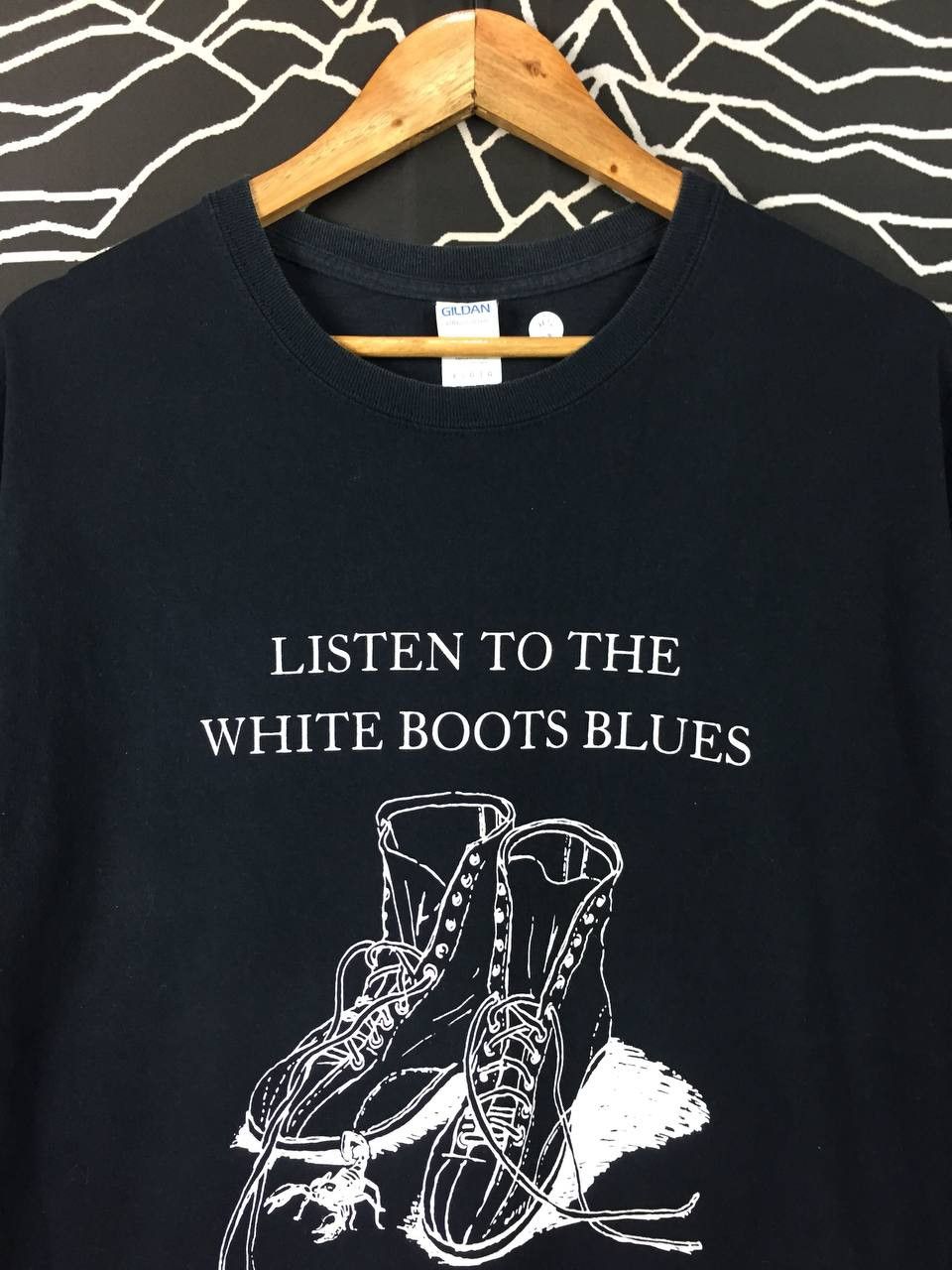 Japanese Brand DEPT White Boots Blues Riki Choshu Japan Wrestling Merch Tee Size US L / EU 52-54 / 3 - 3 Thumbnail