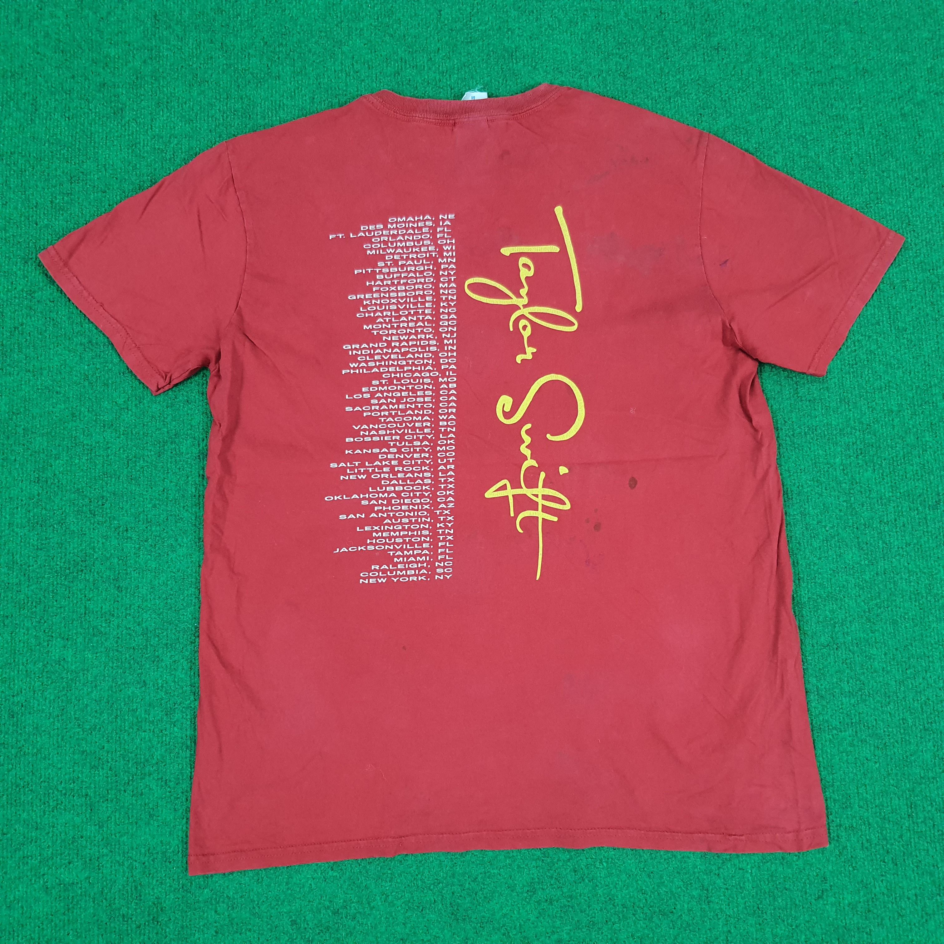 Band Tees Vintage Taylor Swift Speak Now Tour Concert T-shirt Size US M / EU 48-50 / 2 - 3 Thumbnail