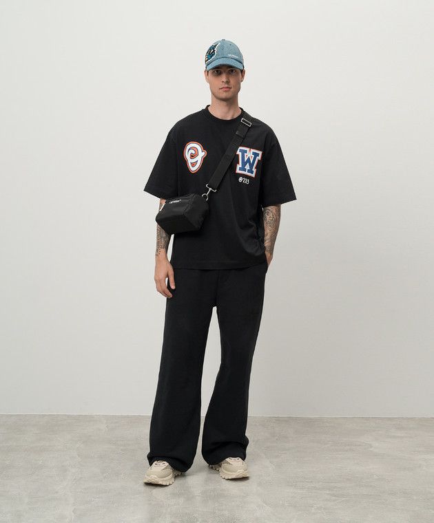 Off-White o1s22i1n1124 Crewneck T-Shirt in Black Size US S / EU 44-46 / 1 - 2 Thumbnail