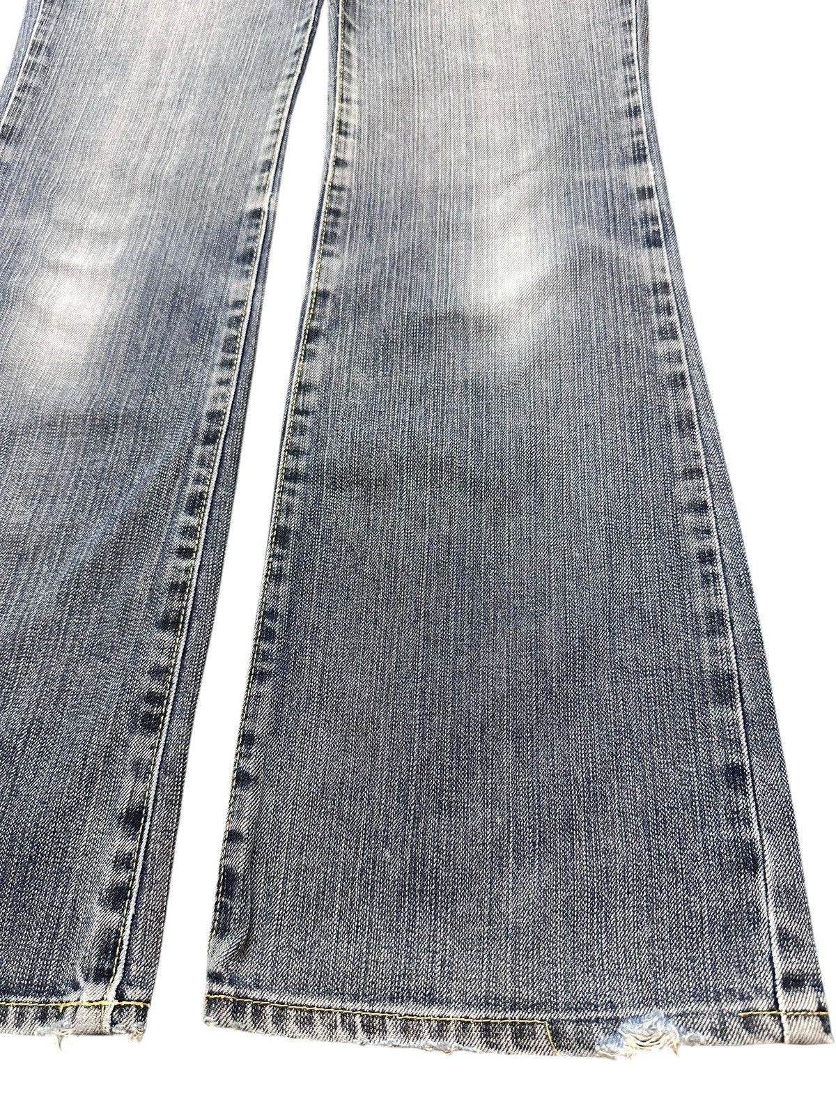 Japanese Brand Vintage Japanese Brand Faded Wash Flare Jeans Size US 29 - 7 Thumbnail