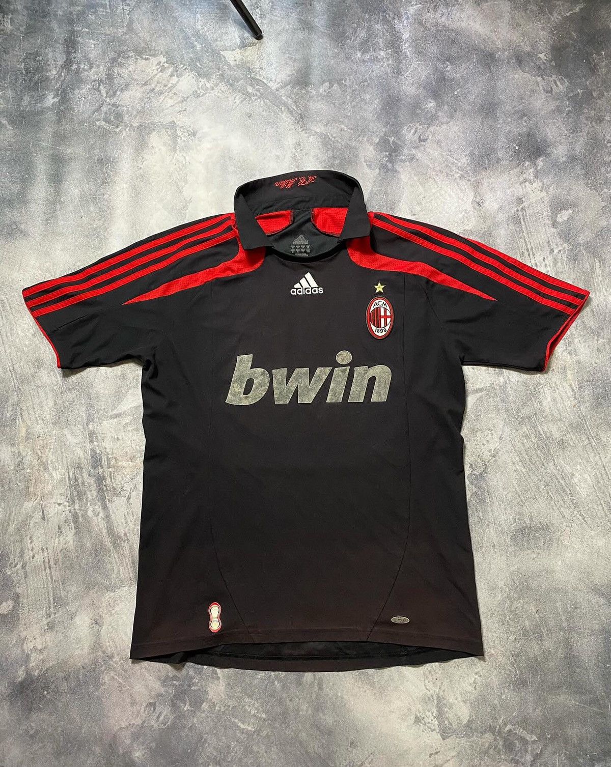 Vintage adidas AC Milan soccer jersey size M black