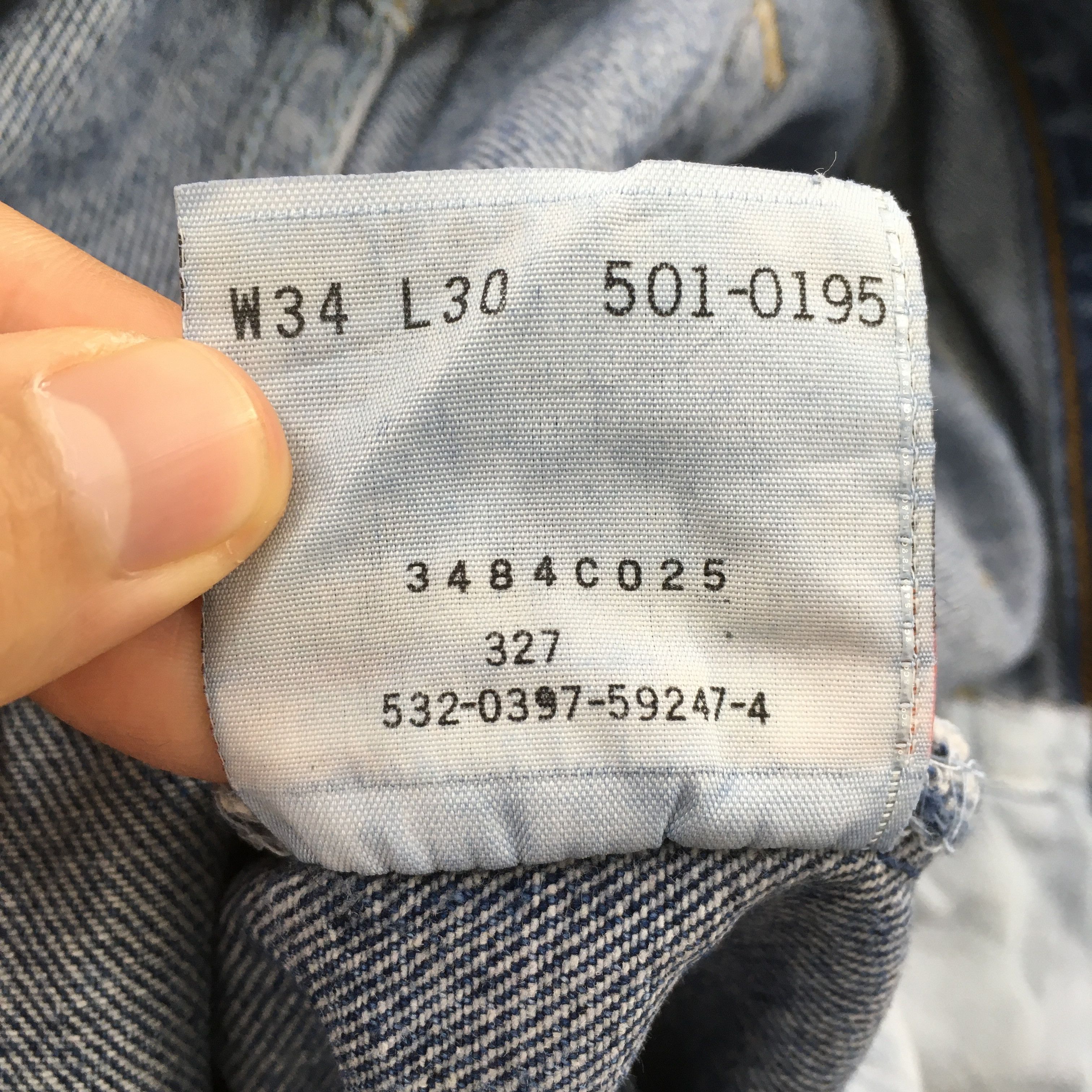 Levi's Size 31x28.5 Vintage 90s Levi's 501 Faded Blue Jeans S283 Size US 31 - 14 Thumbnail