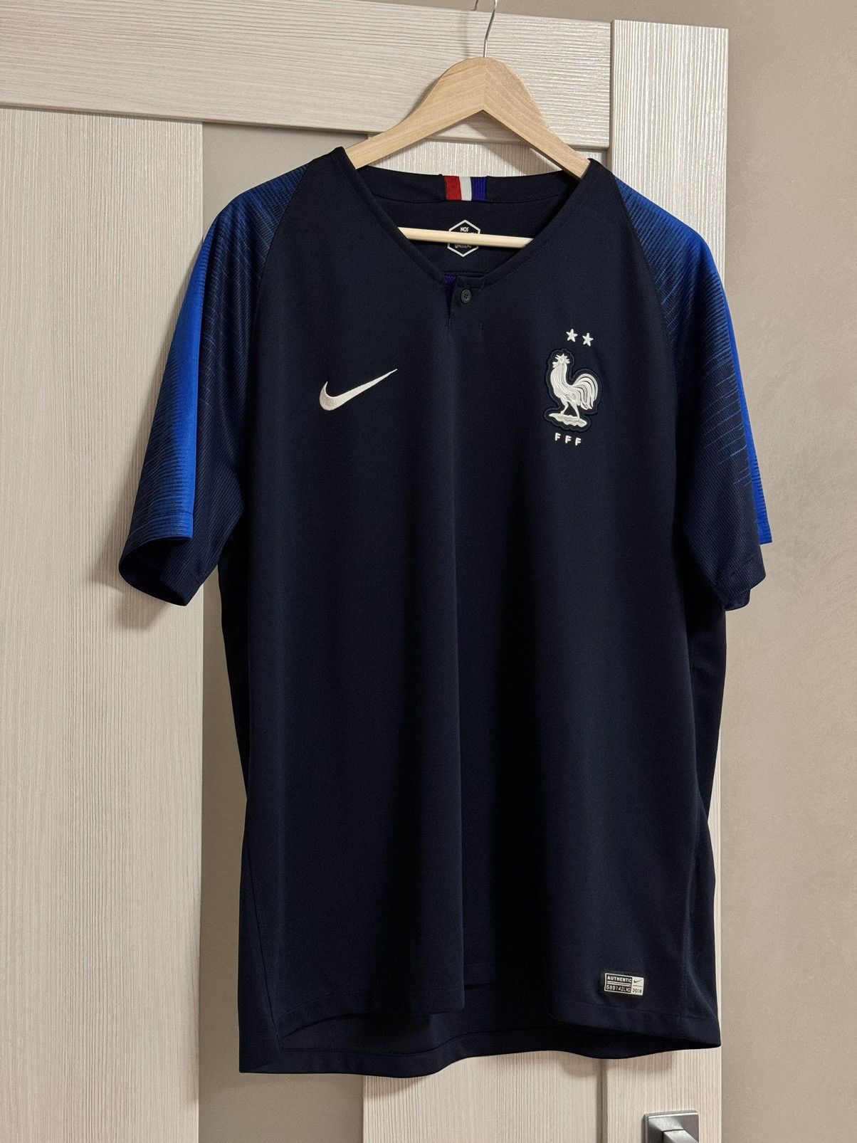 Nike × Vintage Vintage 2017/18 France Nike home kit soccer jersey Size US XL / EU 56 / 4 - 2 Thumbnail
