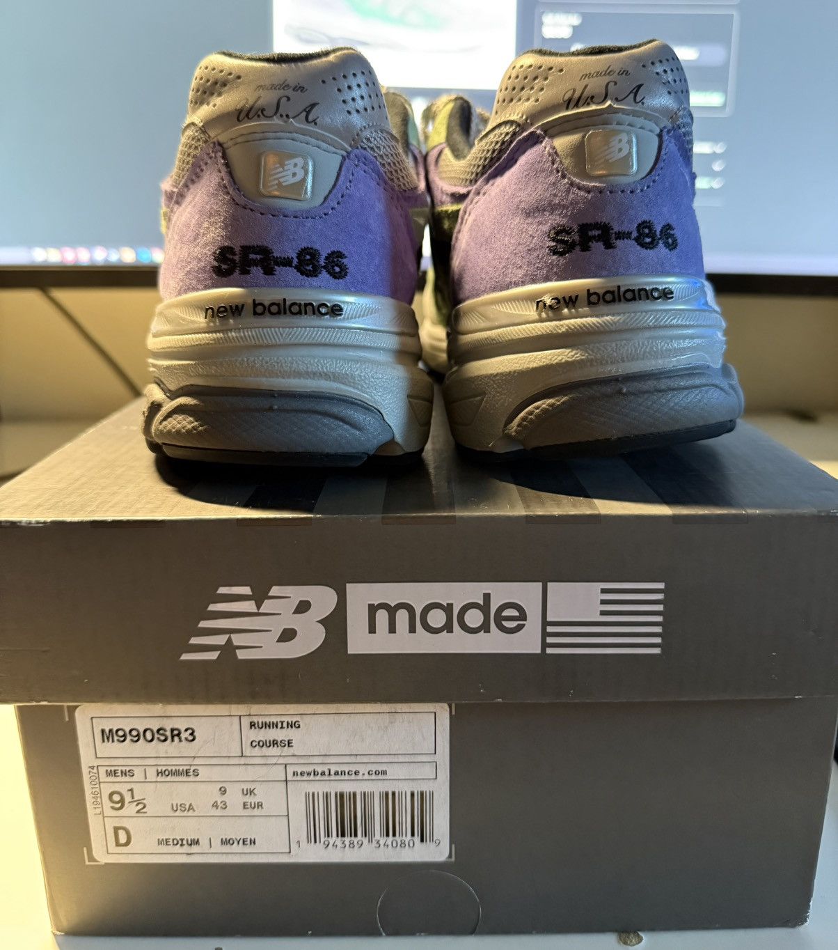 New Balance × Stray Rats Stray Rats New Balance 990v3 Joker Reprise Finale Size US 9.5 / EU 42-43 - 2 Thumbnail