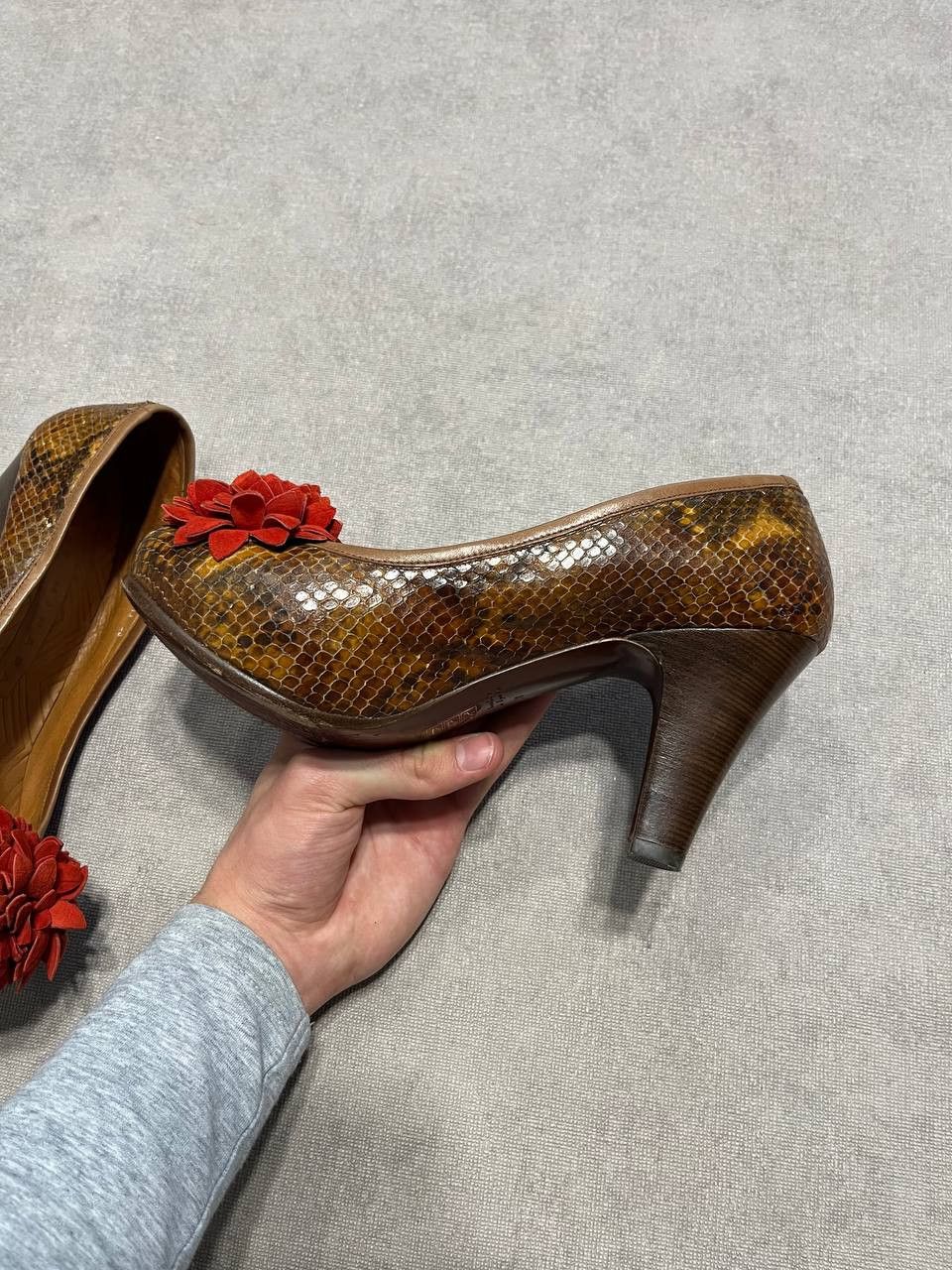 Other Chia Mihara Rare Flower Pump Heels Brown Leather Women`s Size US 8 / IT 38 - 9 Thumbnail