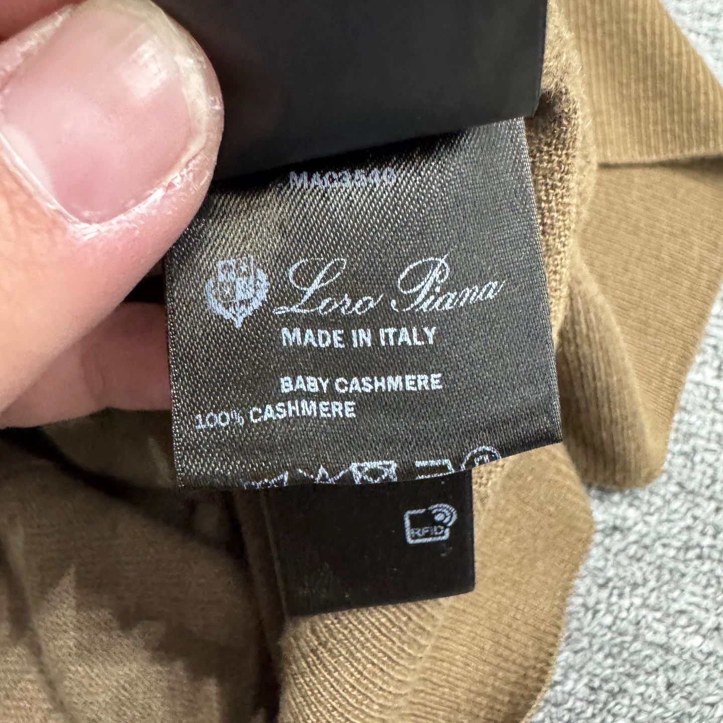 Loro Piana Loro Piana Baby Cashmere Knit Sweater 48 98 New Size US M / EU 48-50 / 2 - 4 Thumbnail