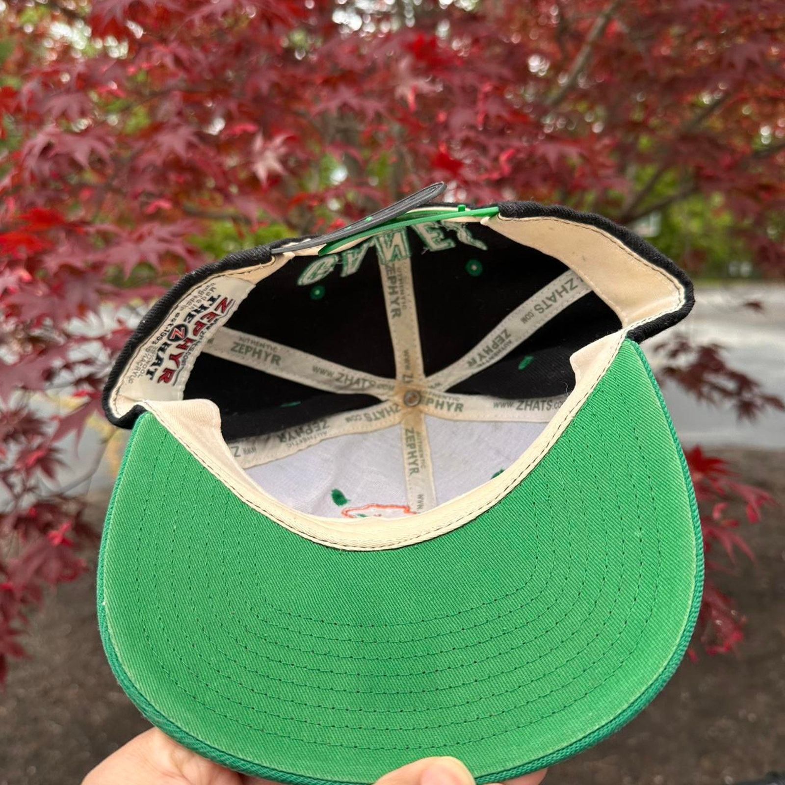 Vintage Vintage Miami Hurricanes SnapBack Hat Size ONE SIZE - 6 Thumbnail