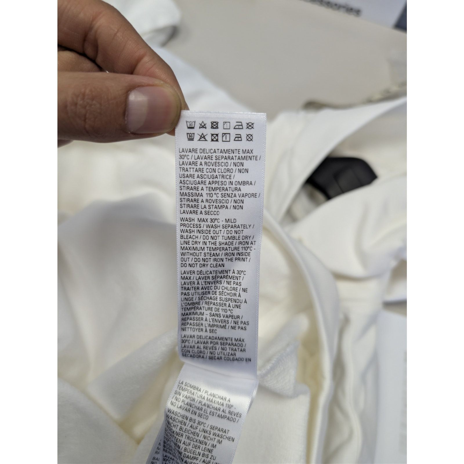 Balenciaga o1rshd1 Large Fit Hoodie in White / Red Size US L / EU 52-54 / 3 - 18 Thumbnail