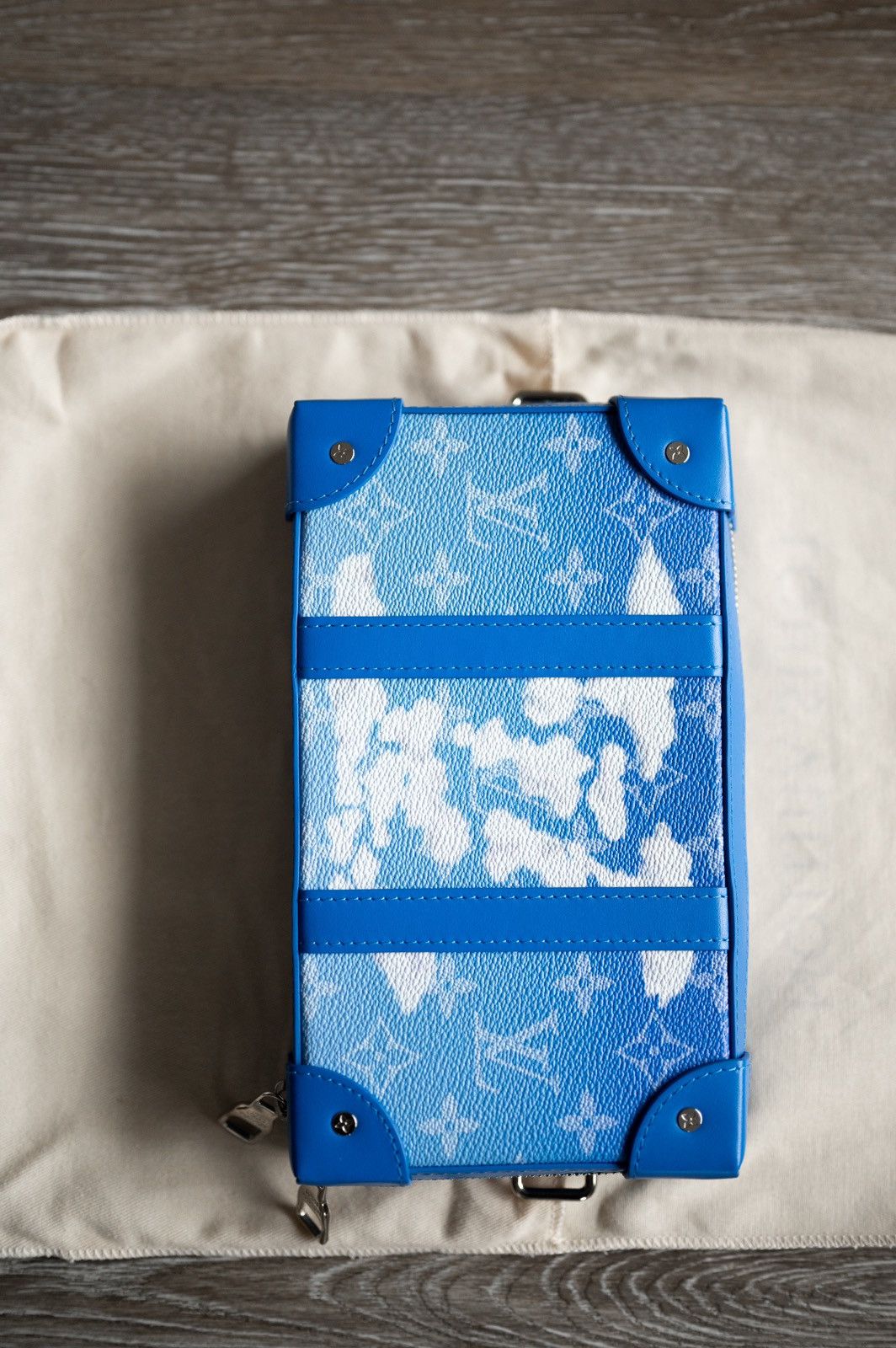 Louis Vuitton Louis Vuitton Monogram Clouds Soft Trunk Wallet Size ONE SIZE - 5 Thumbnail