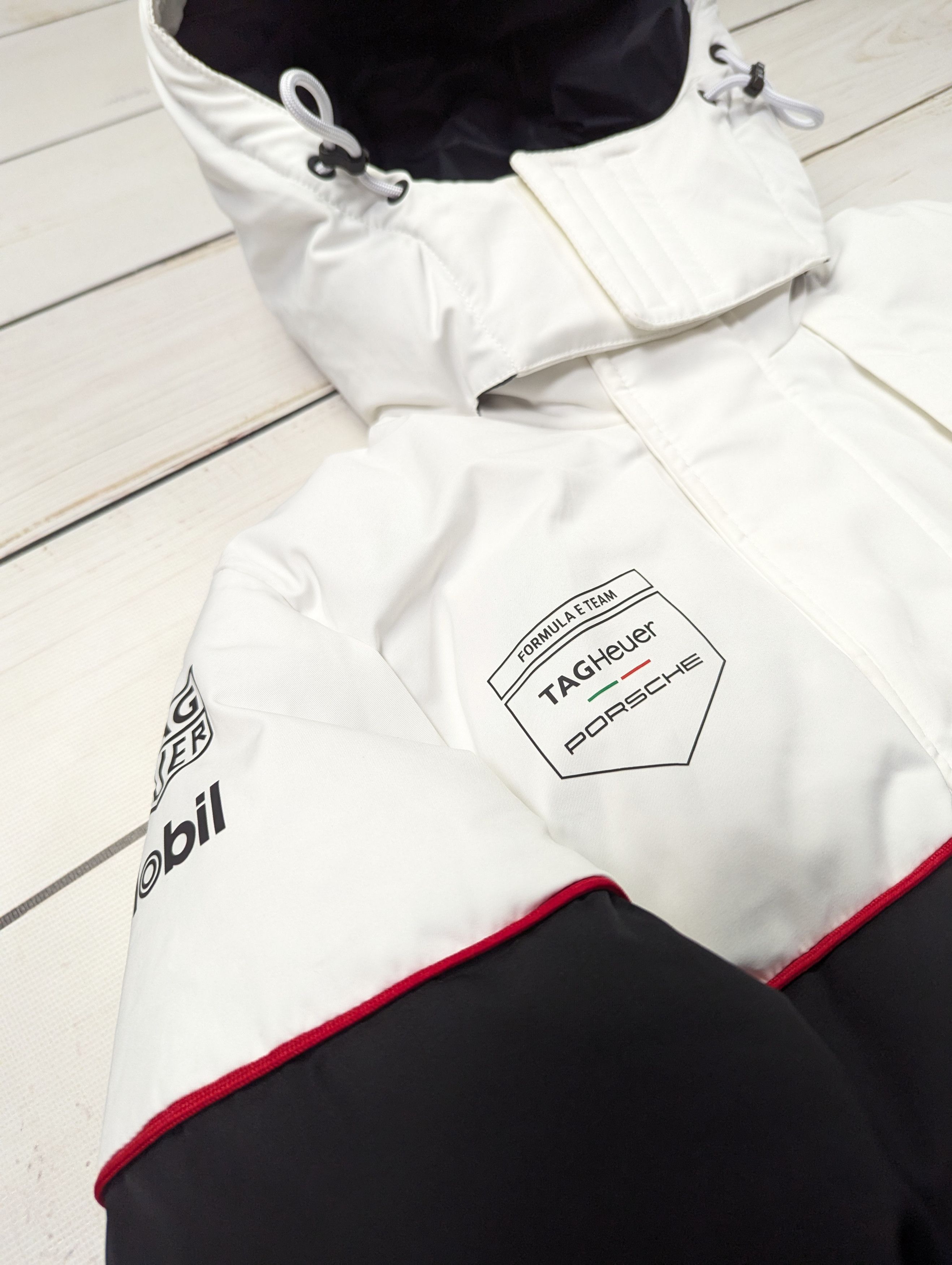 Hugo Boss Hugo Boss Formula E Team Porsche Tag Heuer puffer jacket Size US S / EU 44-46 / 1 - 7 Thumbnail