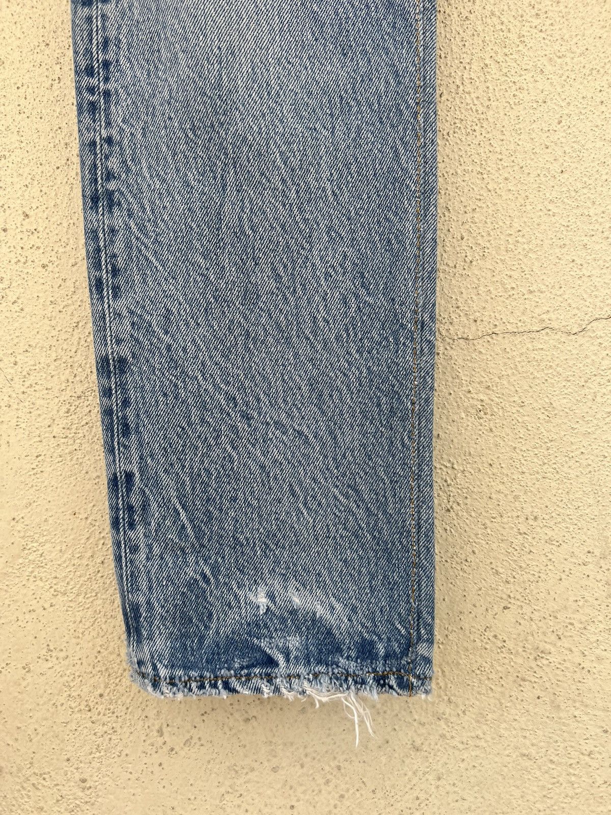 Levi's Vintage 80s Levi’s 701 Distressed Fade Denim Buttonfly Jeans Size US 29 - 9 Thumbnail