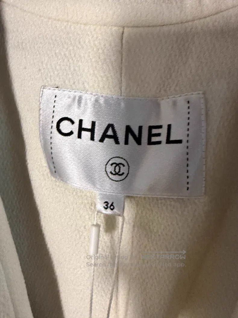 Chanel Chanel Black and white lapel short coat Size XS / US 0-2 / IT 36-38 - 2 Thumbnail