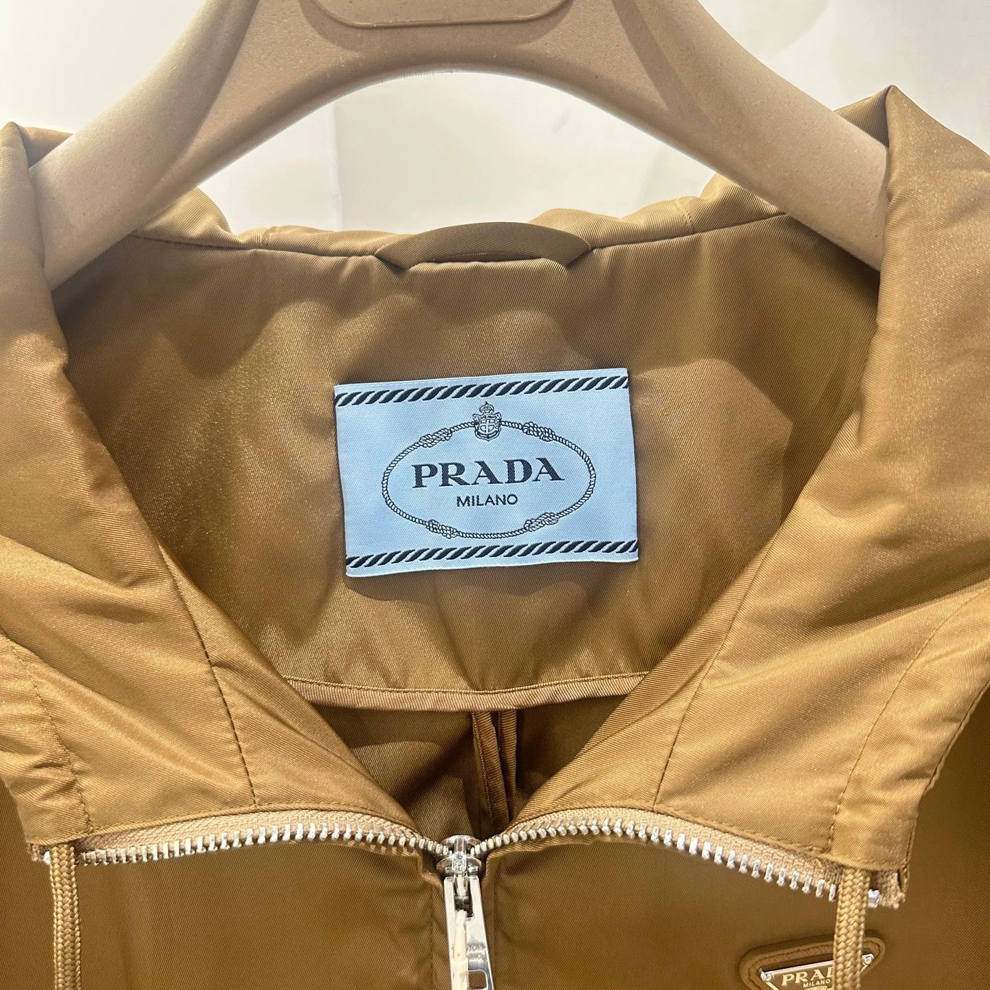 Prada Prada may852 Triangle Metal Logo Hooded Jacket 42 Size M / US 6-8 / IT 42-44 - 3 Thumbnail