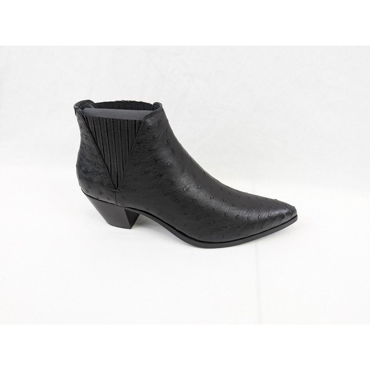 o1rshd1 Ostrich Leather Dakota Boots in Black