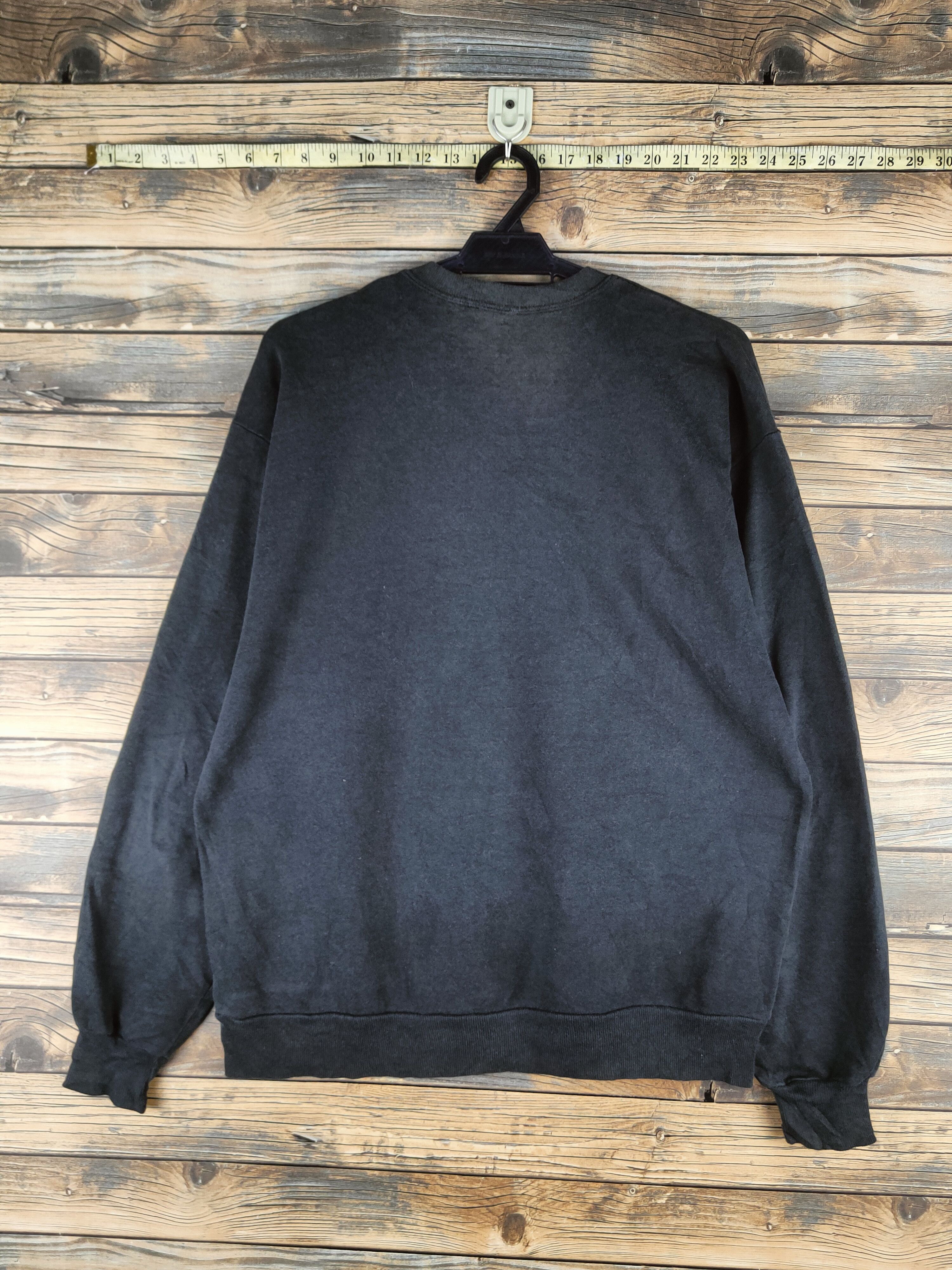 Japanese Brand Vintage 🔥Japanese Brand Black Faded Sweatshirts Size US L / EU 52-54 / 3 - 10 Thumbnail