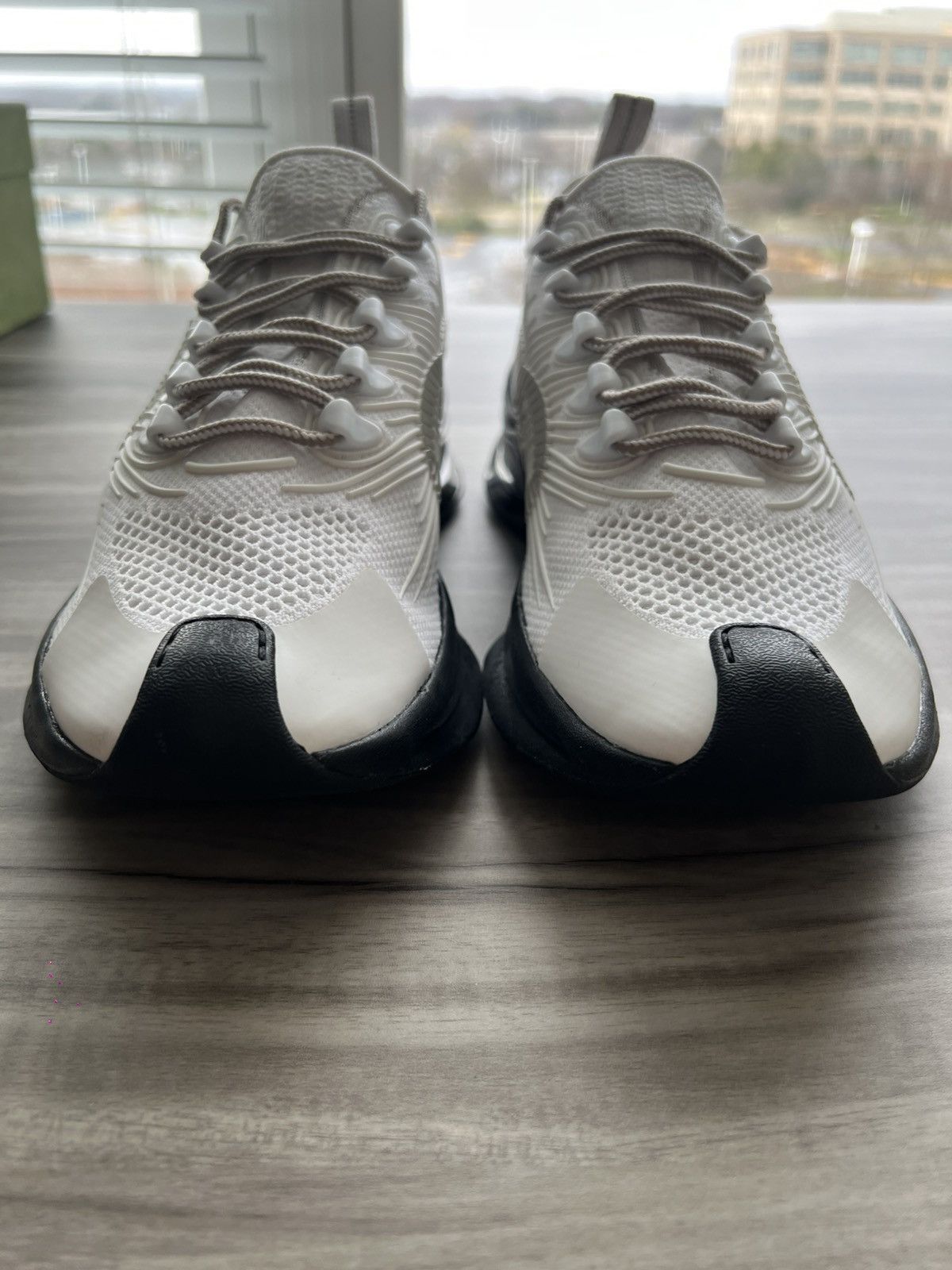 Gucci GUCCI Runner Sneaker WORN ONCE Size 8.5 Men’s/ 10 Women’s Size US 10 / IT 40 - 9 Thumbnail