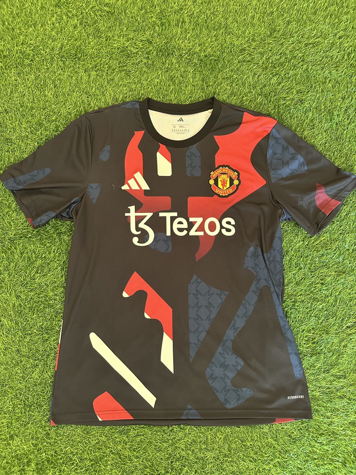 Adidas Adidas manchester united football soccer jersey size XL Size US XL / EU 56 / 4 - 1 Thumbnail