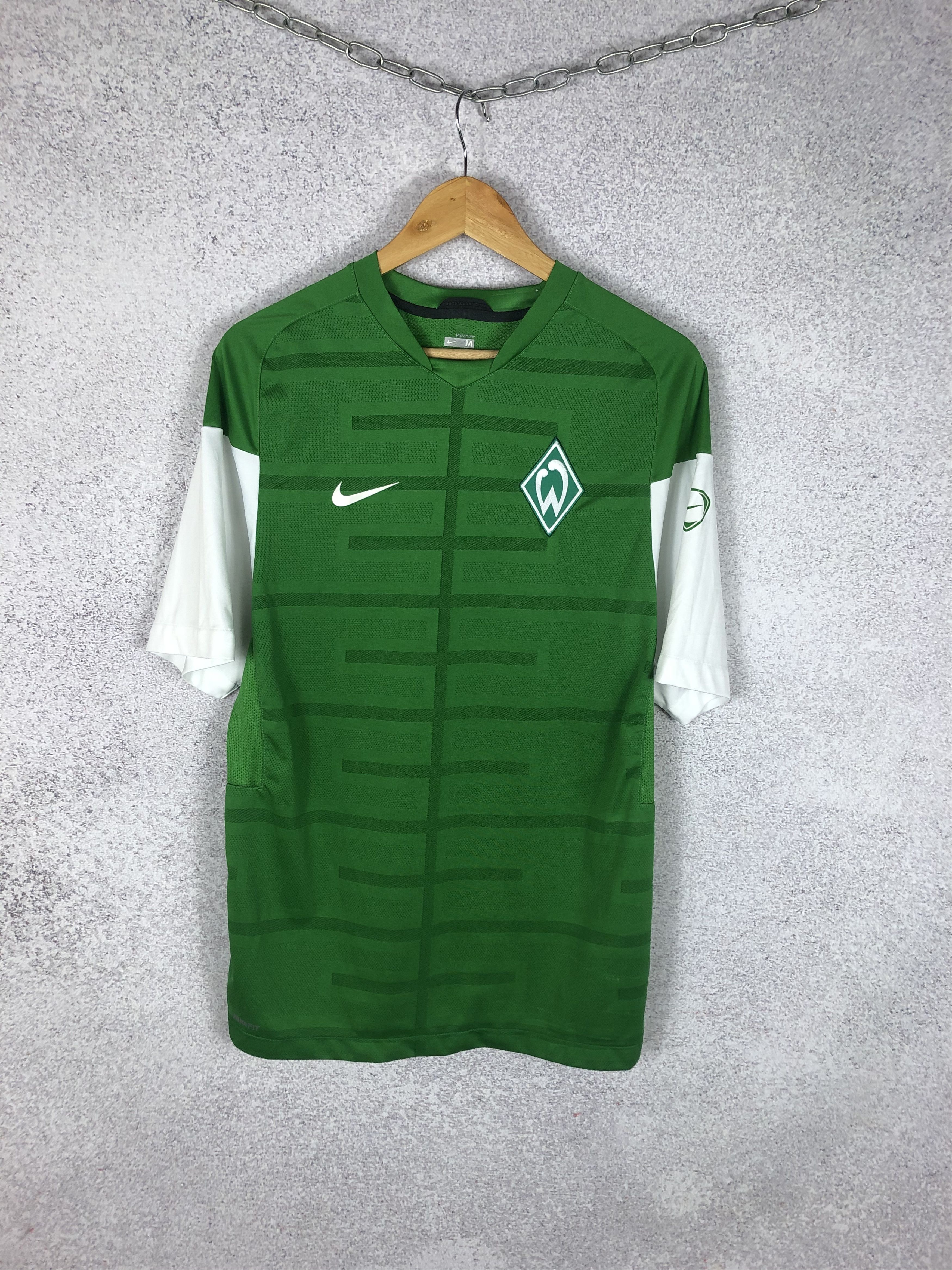 Nike Vintage Nike Werder Bremen Soccer Kit Football Jersey Shirt Size US M / EU 48-50 / 2 - 1 Thumbnail