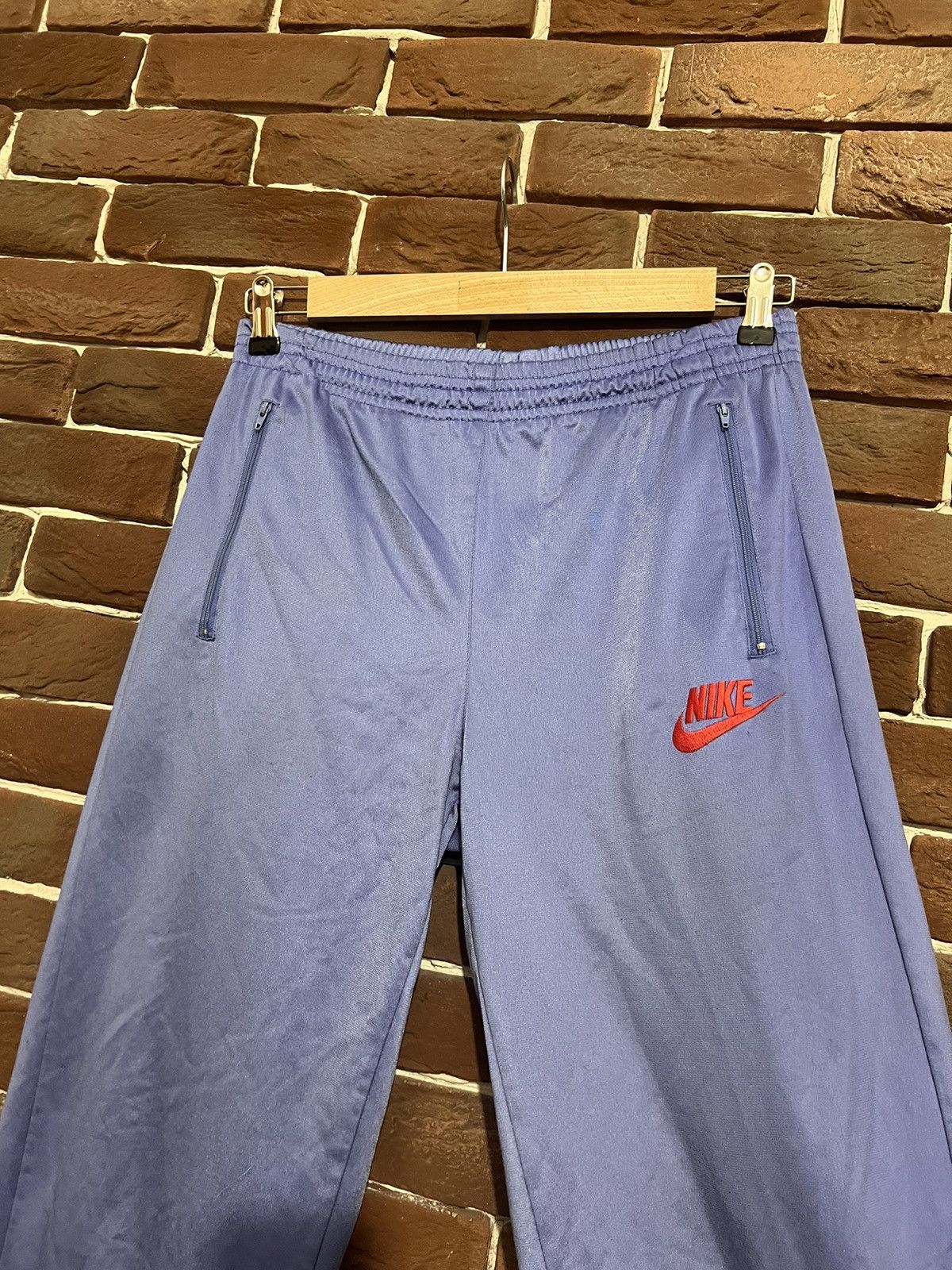 Nike 90s Nike Vintage Purple Joggers Sweatpants Streetwear Hype Size US 29 - 3 Thumbnail