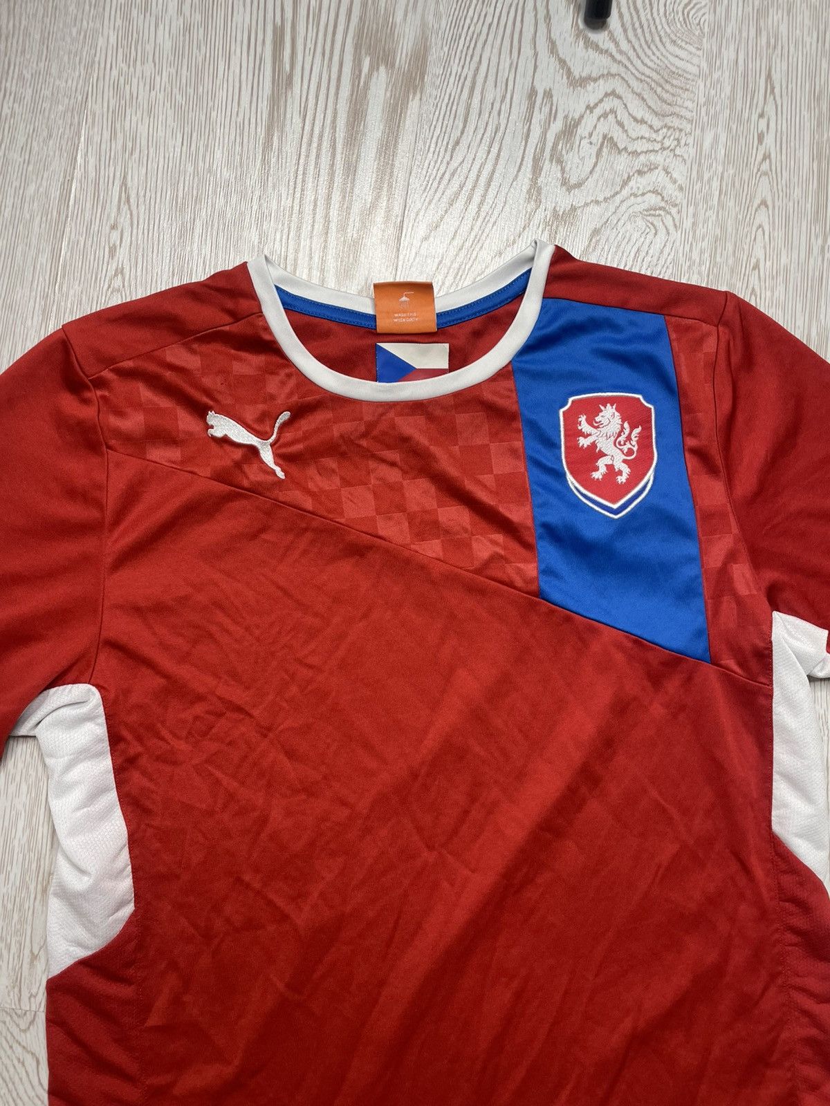 Puma Puma Czech Republic 2012-2013 Soccer Jersey size M Size US M / EU 48-50 / 2 - 4 Thumbnail