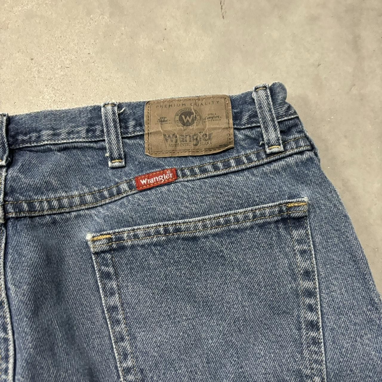 Japanese Brand × Vintage Crazy Vintage Y2K/2000s Dark Wash Skater Essential Denim Jeans! Size US 38 / EU 54 - 7 Thumbnail