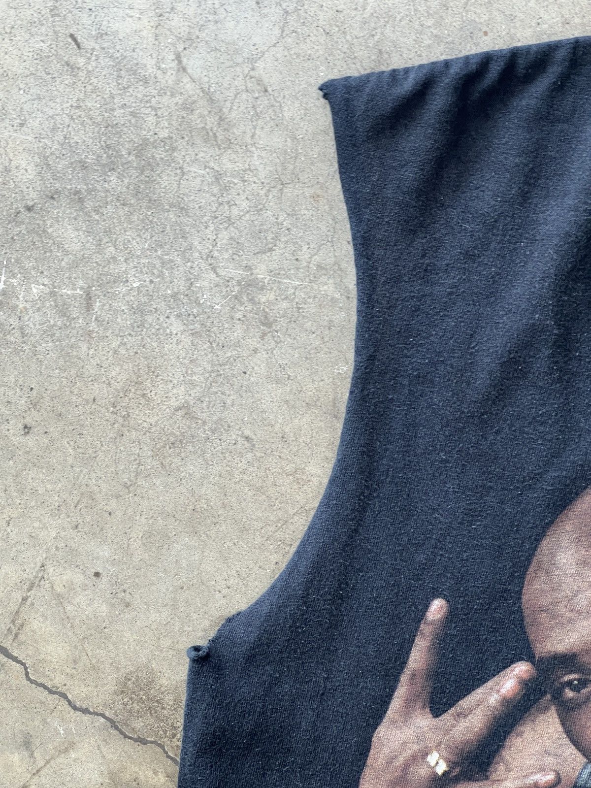Rap Tees Vintage Tupac All Eyes On Me Death Row Cut Sleeve Tee Medium Size US M / EU 48-50 / 2 - 7 Thumbnail