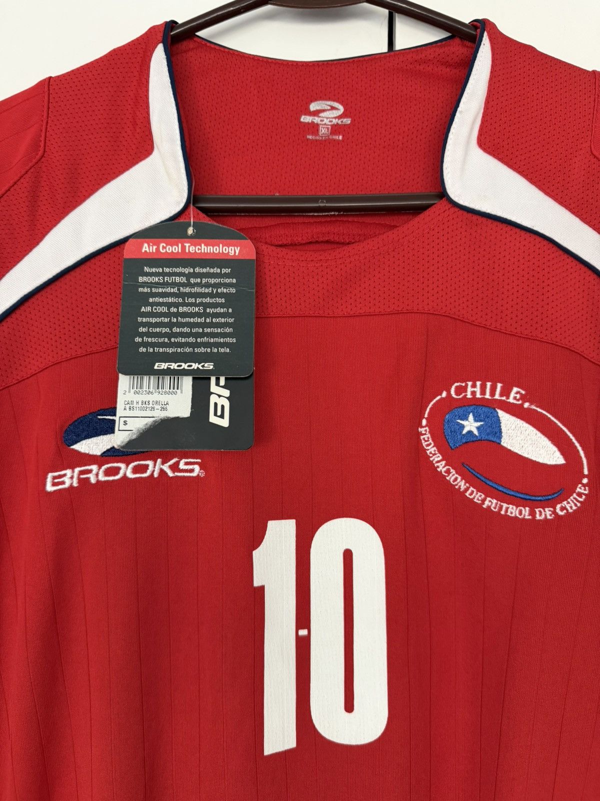 Brooks BROOKS ORELLANA CHILE NATIONAL JERSEY 2008 WORLD CUP SOCCER Size US XL / EU 56 / 4 - 3 Thumbnail