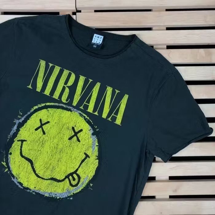 Band Tees × Nirvana × Vintage Mens T Shirt Nirvana Vintage Size XXL Size US XXL / EU 58 / 5 - 2 Thumbnail