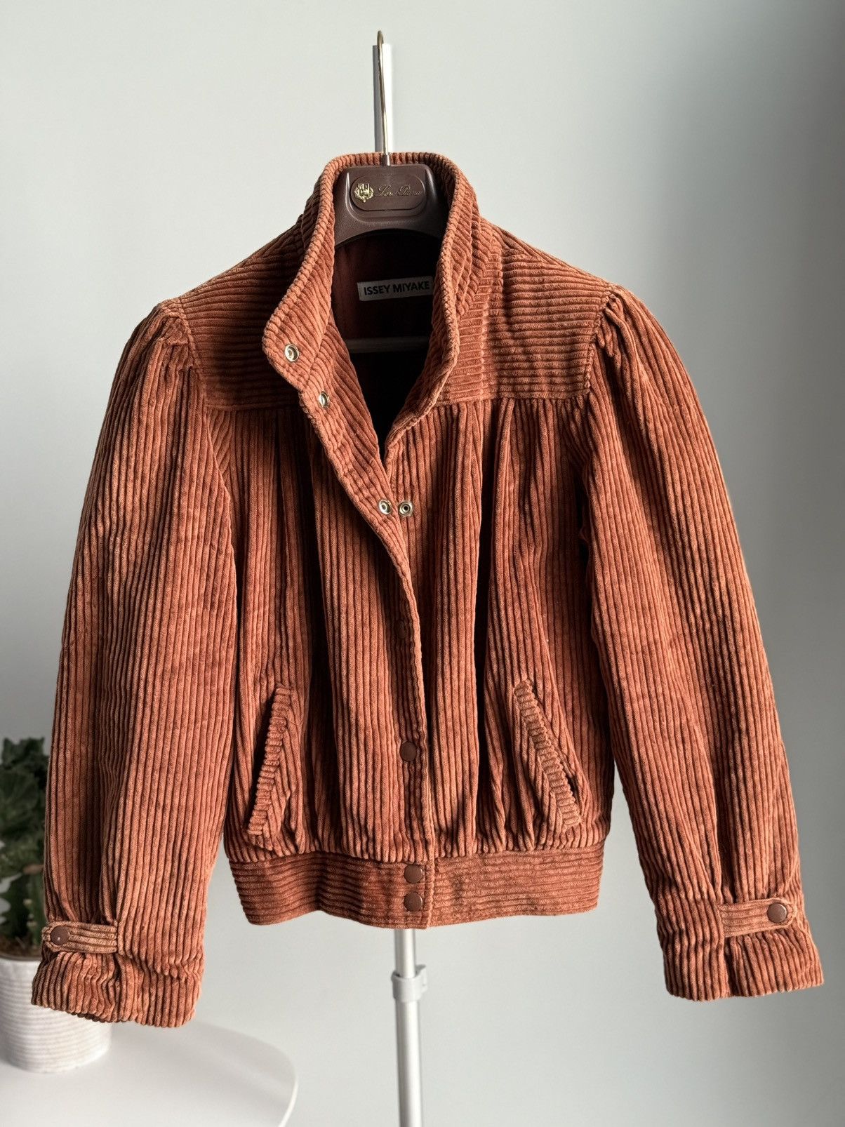 Issey Miyake ARCHIVAL 80s Issey Miyake Corduroy Jacket Japan Brown Wmns Size S / US 4 / IT 40 - 2 Thumbnail