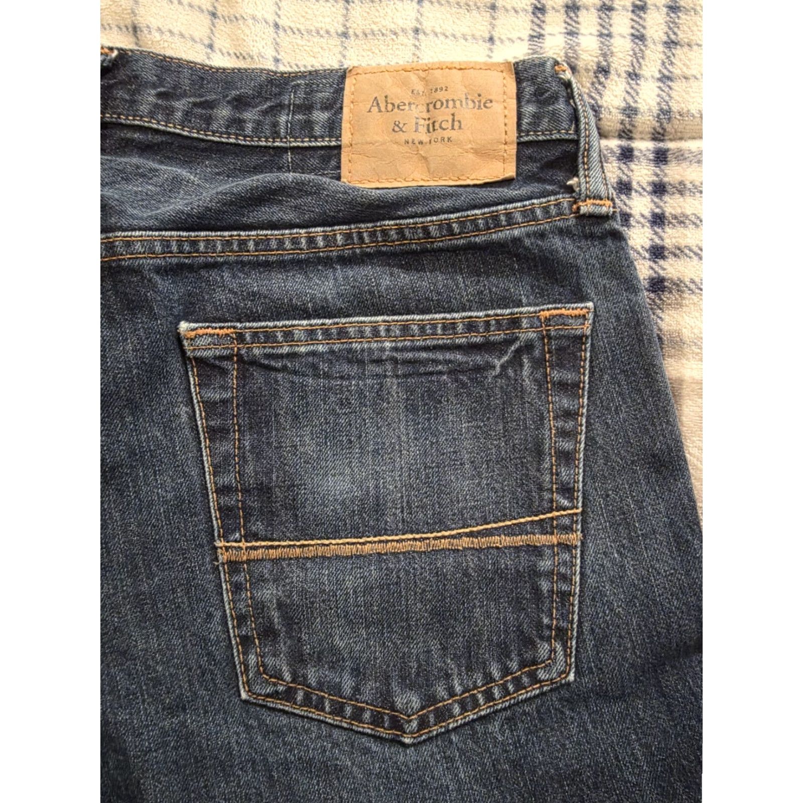 Abercrombie & Fitch VINTAGE Abercrombie & Fitch Jeans Mens 33x32 Straight Button Fly Denim Cotton Blue Mid Wash 1980s 90s Vintage Style Mens Size US 33 - 3 Thumbnail