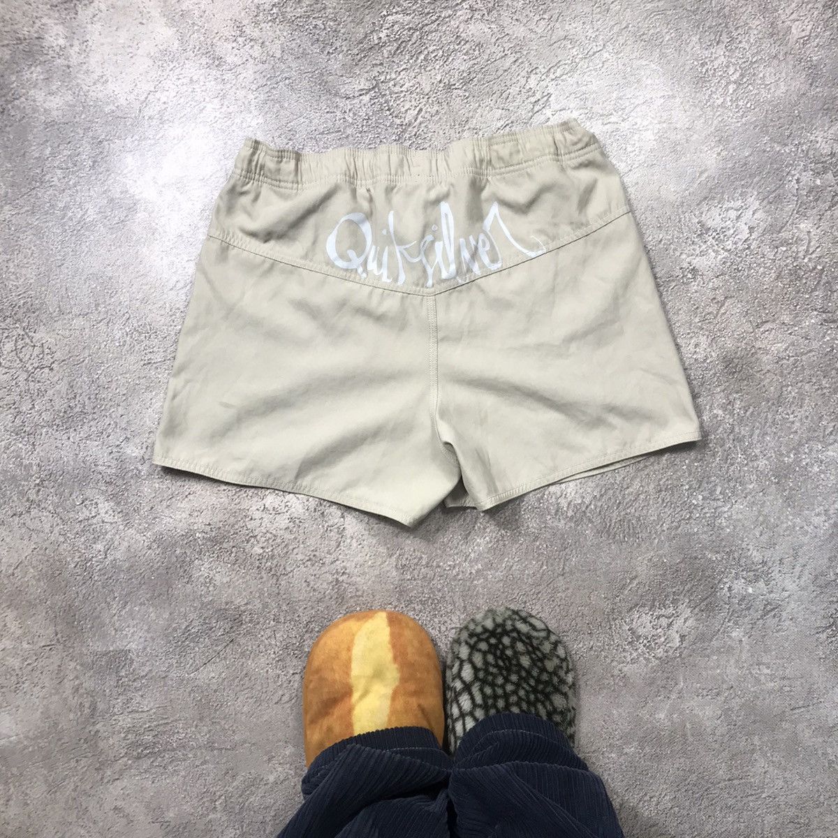 Vintage Vintage Y2K Quicksilver Baggy Shorts Surf Streetwear Logo 30 Size US 30 / EU 46 - 4 Thumbnail