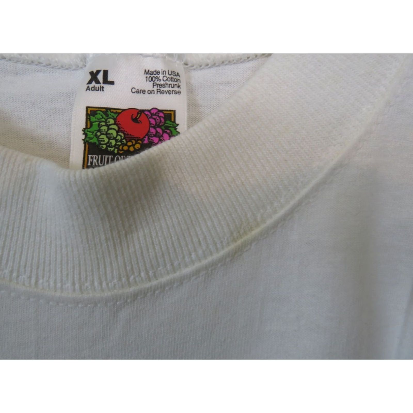 Vintage VINTAGE Absolute Vodka Kurant beach drinking USA XL T-Shirt 1990s Size US XL / EU 56 / 4 - 2 Thumbnail
