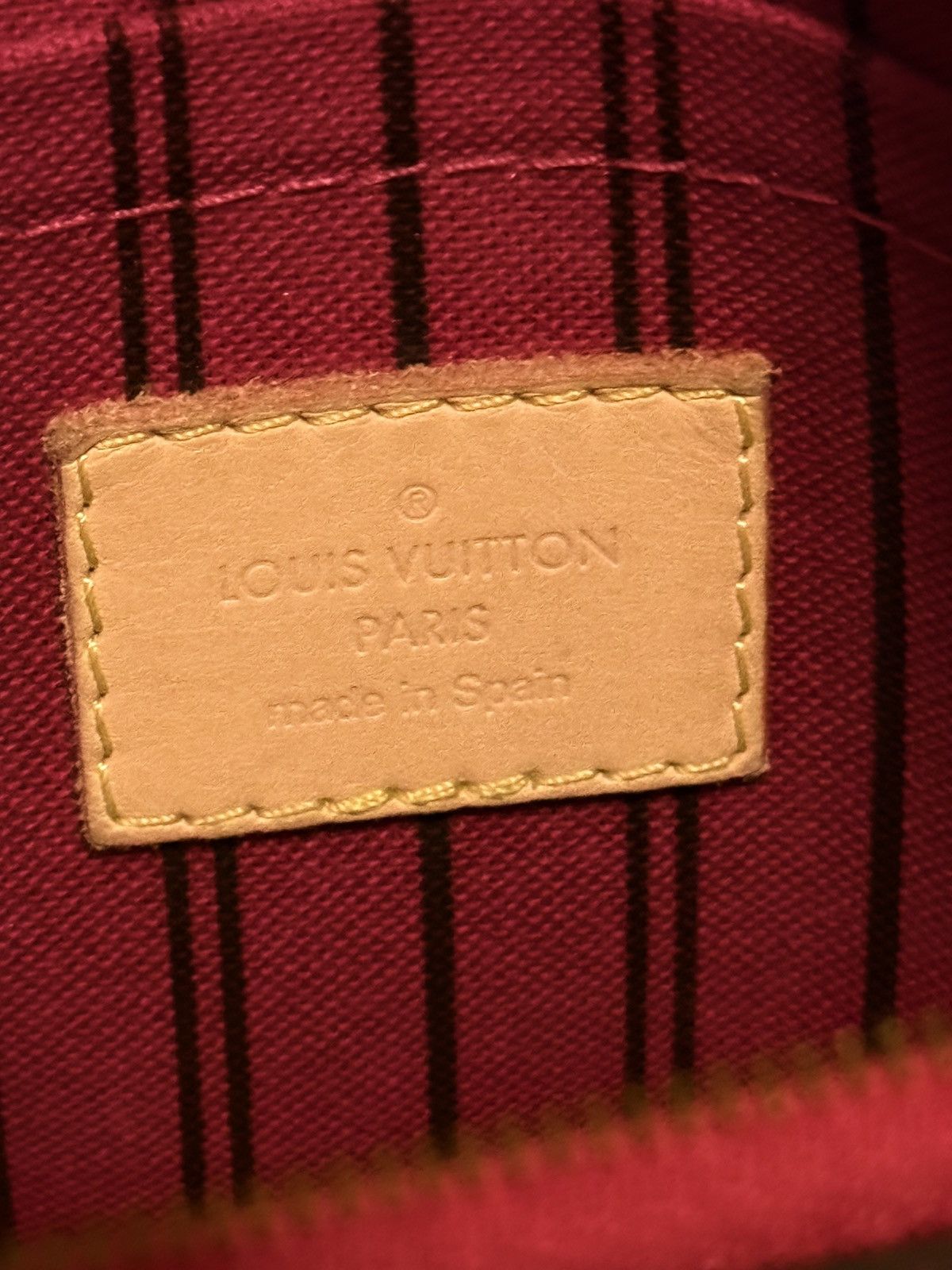 Louis Vuitton Louis Vuitton Neverfull Clutch Size ONE SIZE - 4 Thumbnail