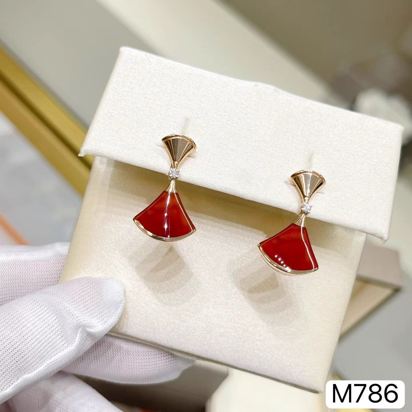 Bvlgari BVLGARI DIVAS’ DREAM Red Agate Earrings M786 New Size ONE SIZE - 1 Thumbnail