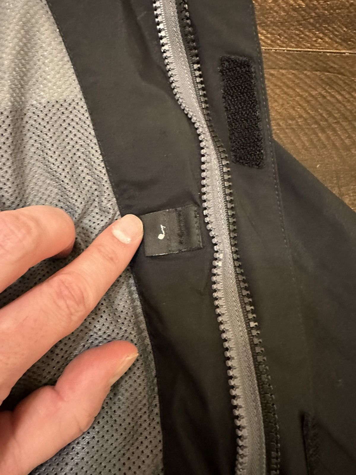 Nike ACG VTG Mens’s Nike ACG Storm Fit Jacket #3-Size Large Size US L / EU 52-54 / 3 - 16 Thumbnail
