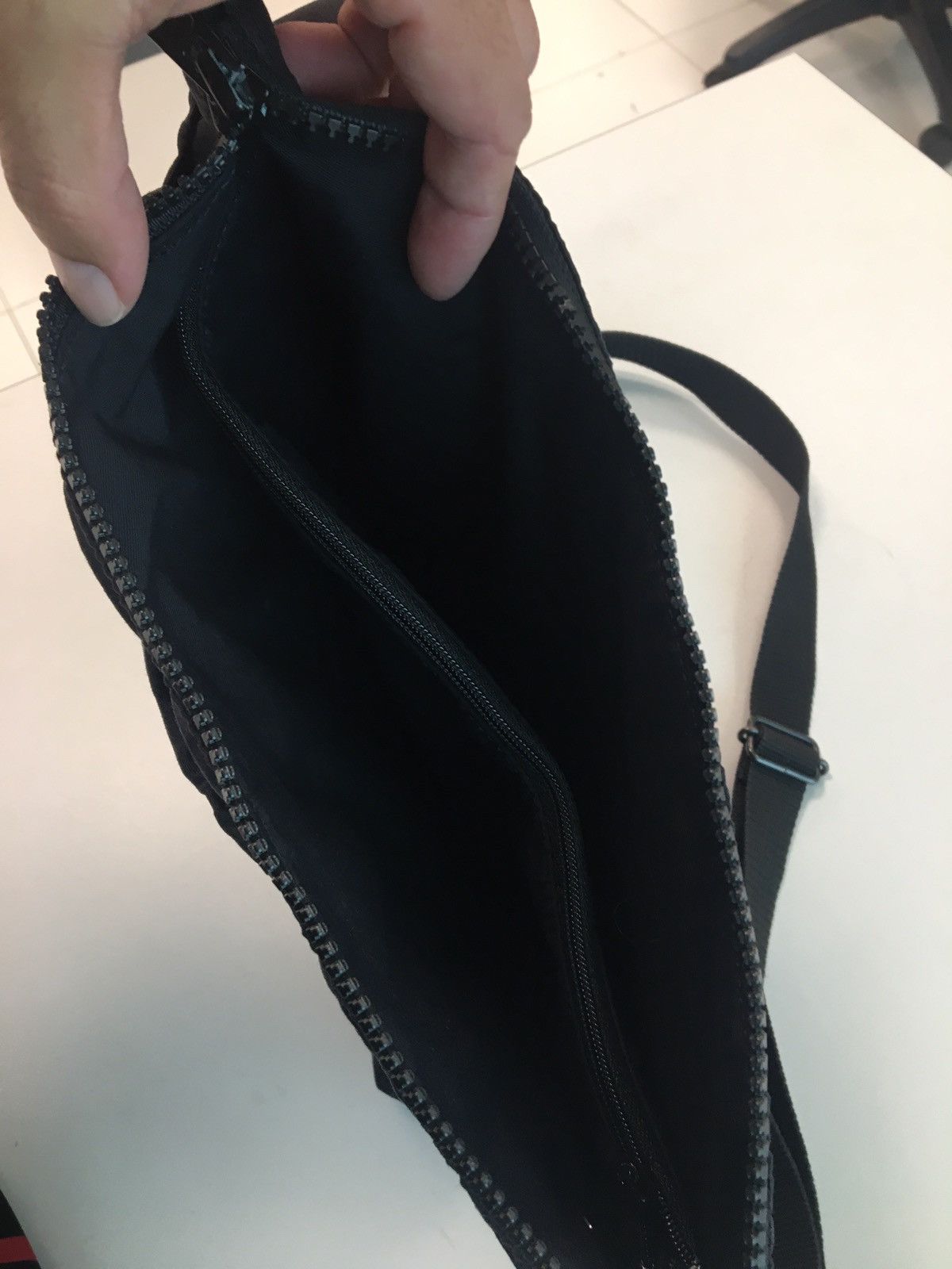 Issey Miyake Plantation By Issey Miyake Polka Dot Design Sling Bag Size ONE SIZE - 6 Thumbnail