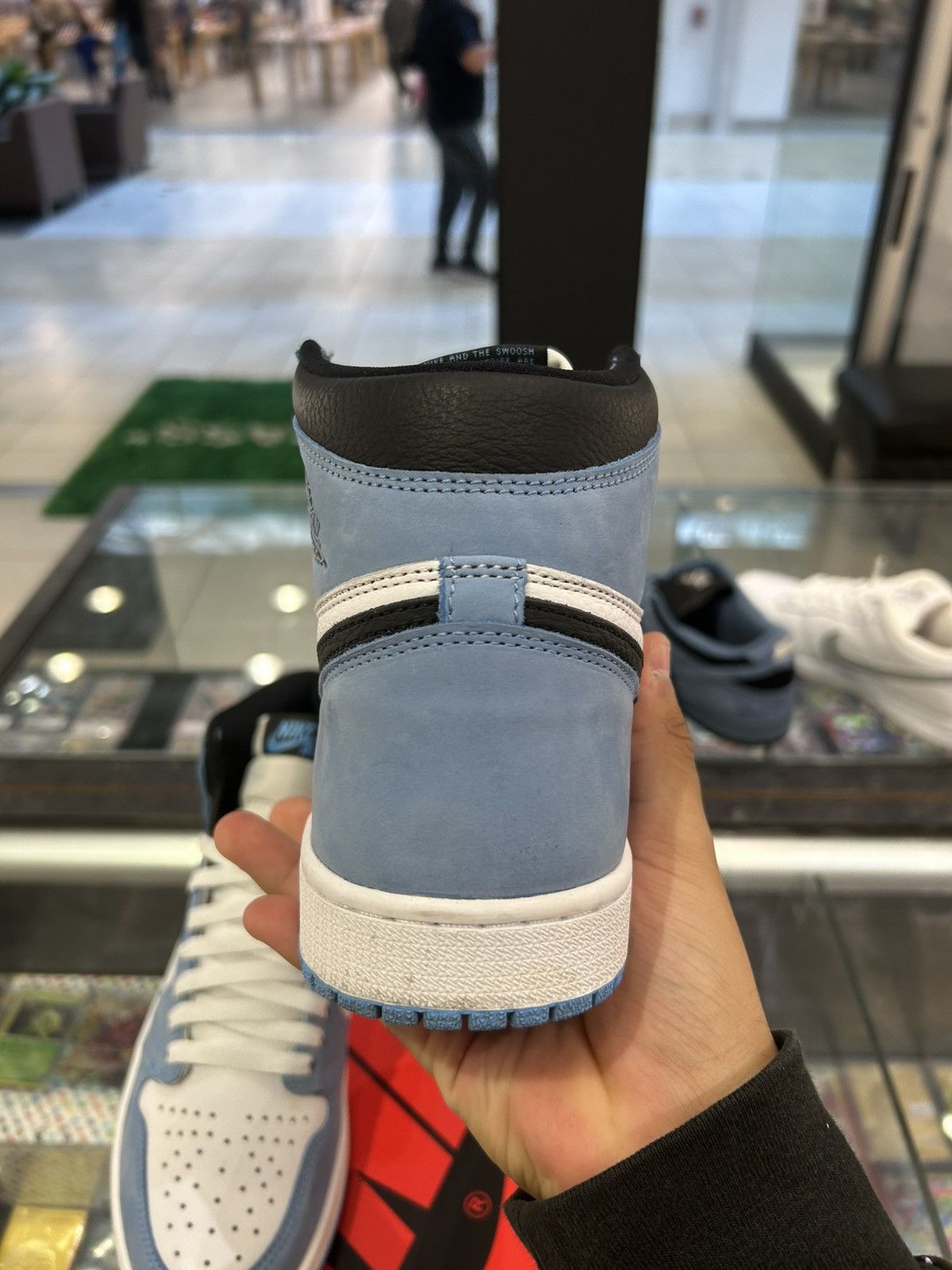 Jordan Brand Jordan 1 university blue Size US 9 / EU 42 - 3 Thumbnail