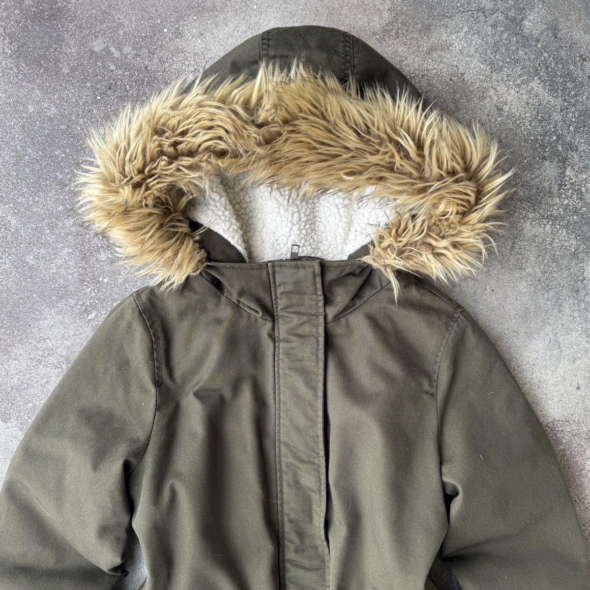 20471120 2000’s Aesthetic Vintage Y2K Faux Fur Hooded Long Jacket Size S / US 4 / IT 40 - 2 Thumbnail